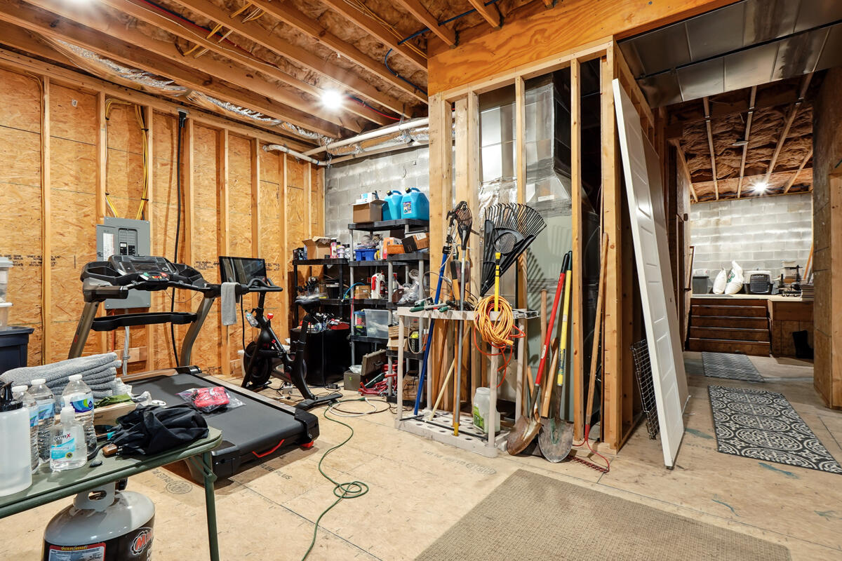 3168 Camber Hill