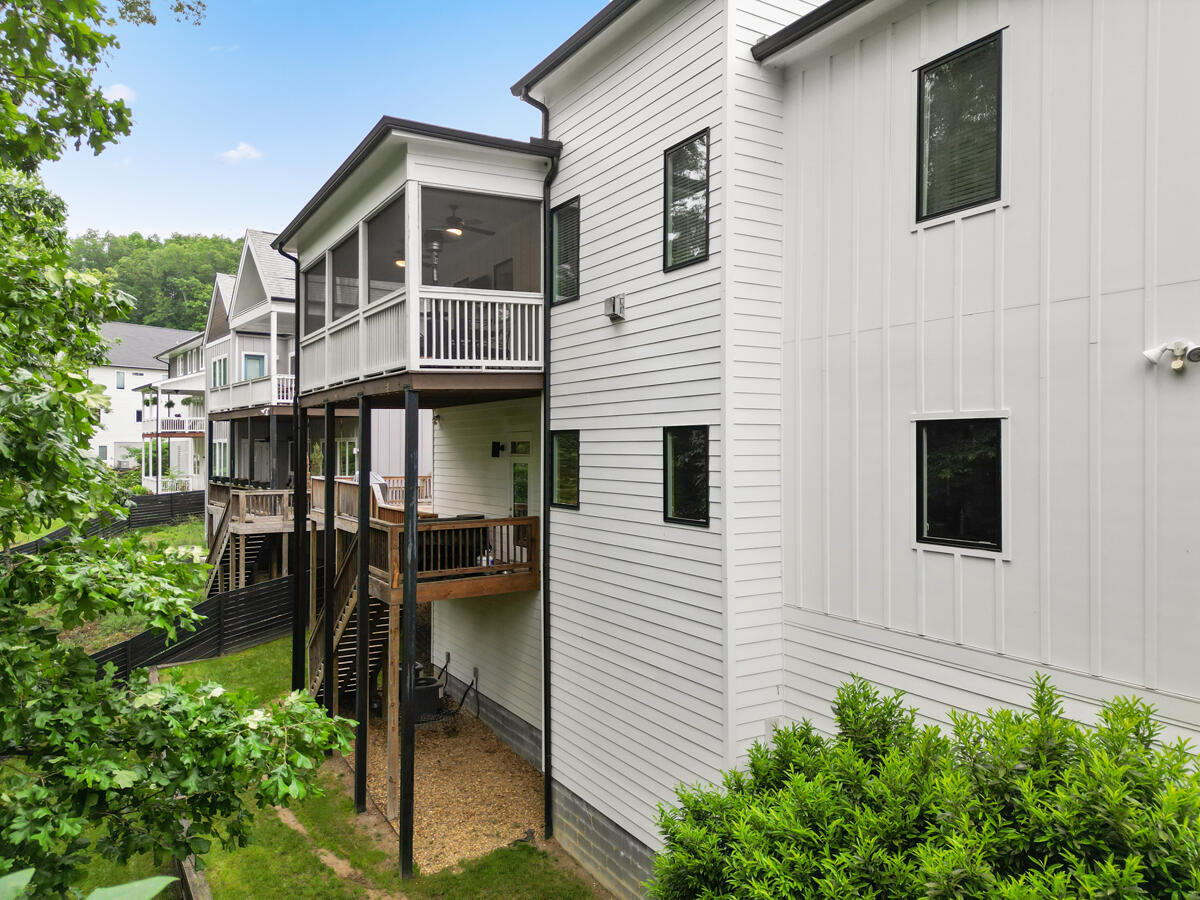 3168 Camber Hill