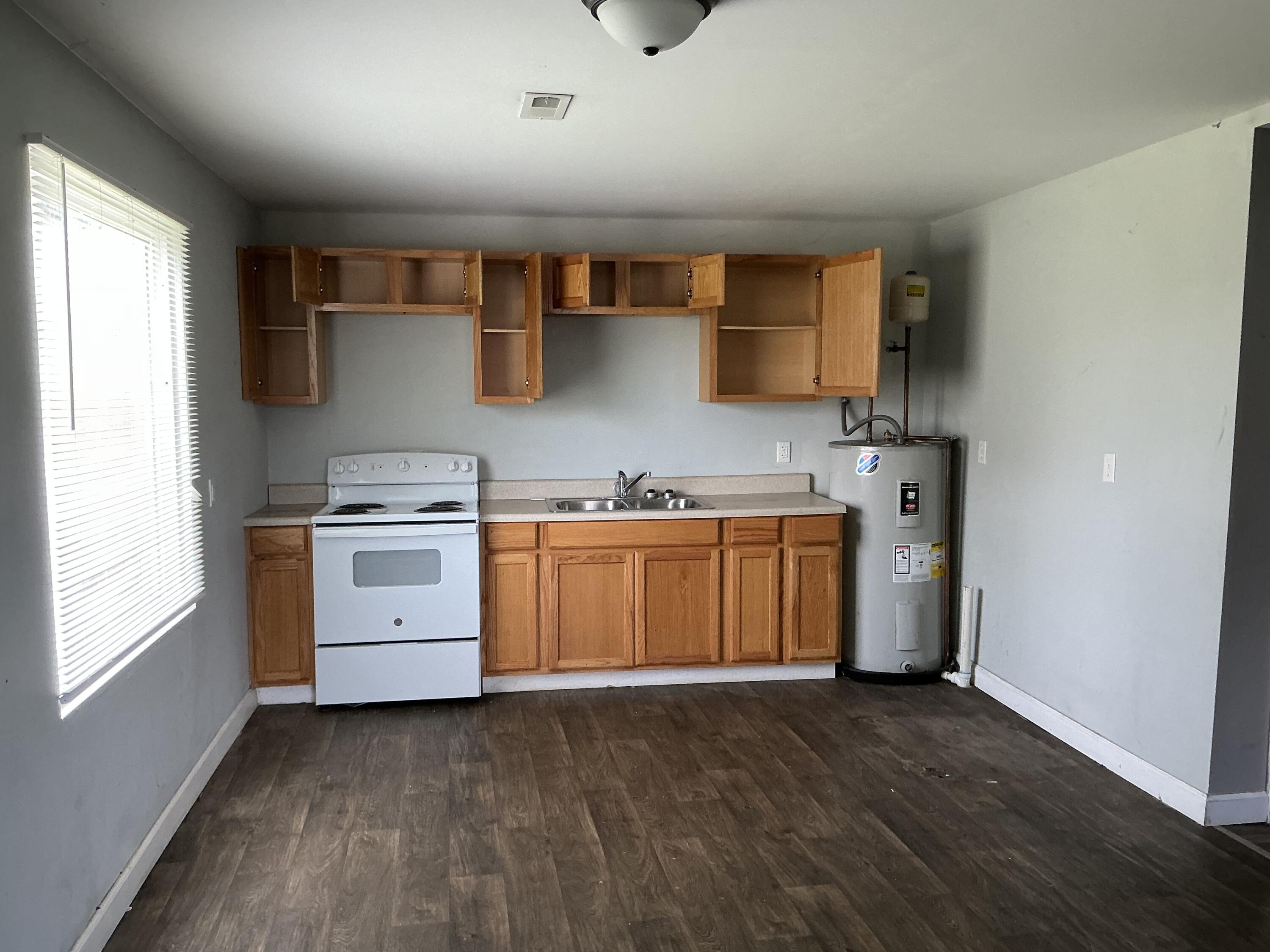 1904 E 31st Street Place