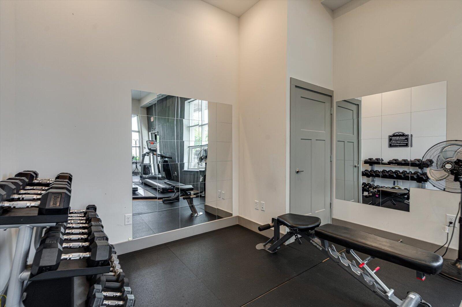 782 Riverfront Parkway, 313