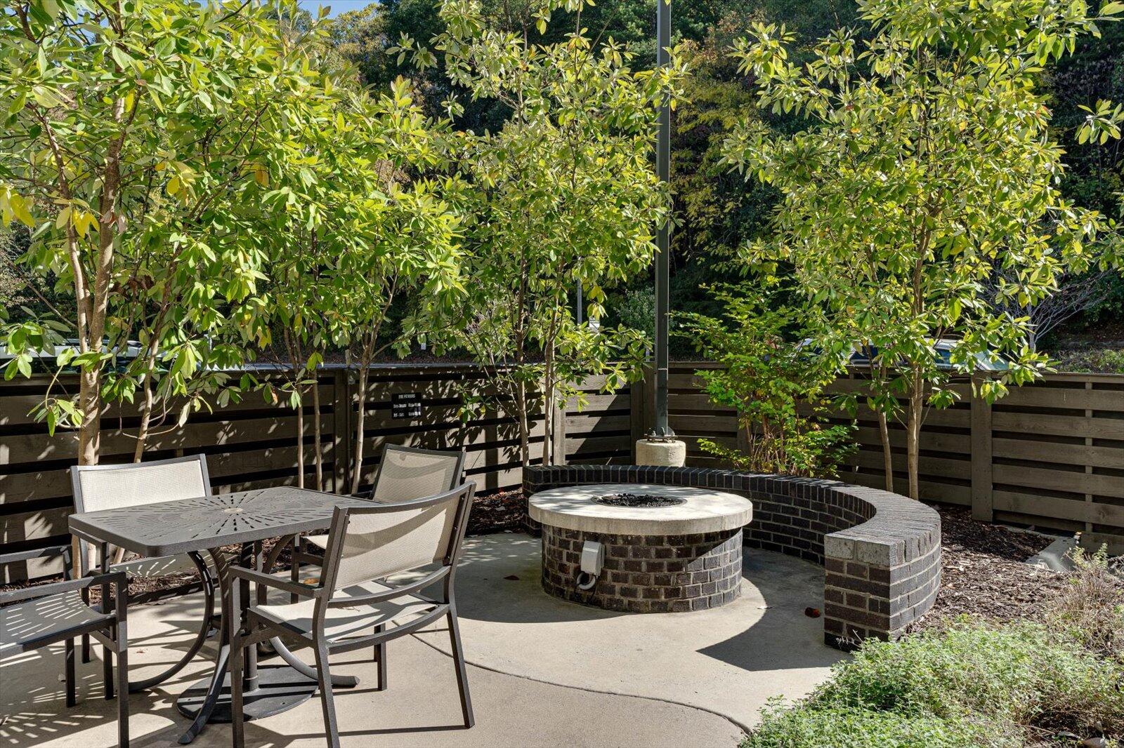 782 Riverfront Parkway, 313