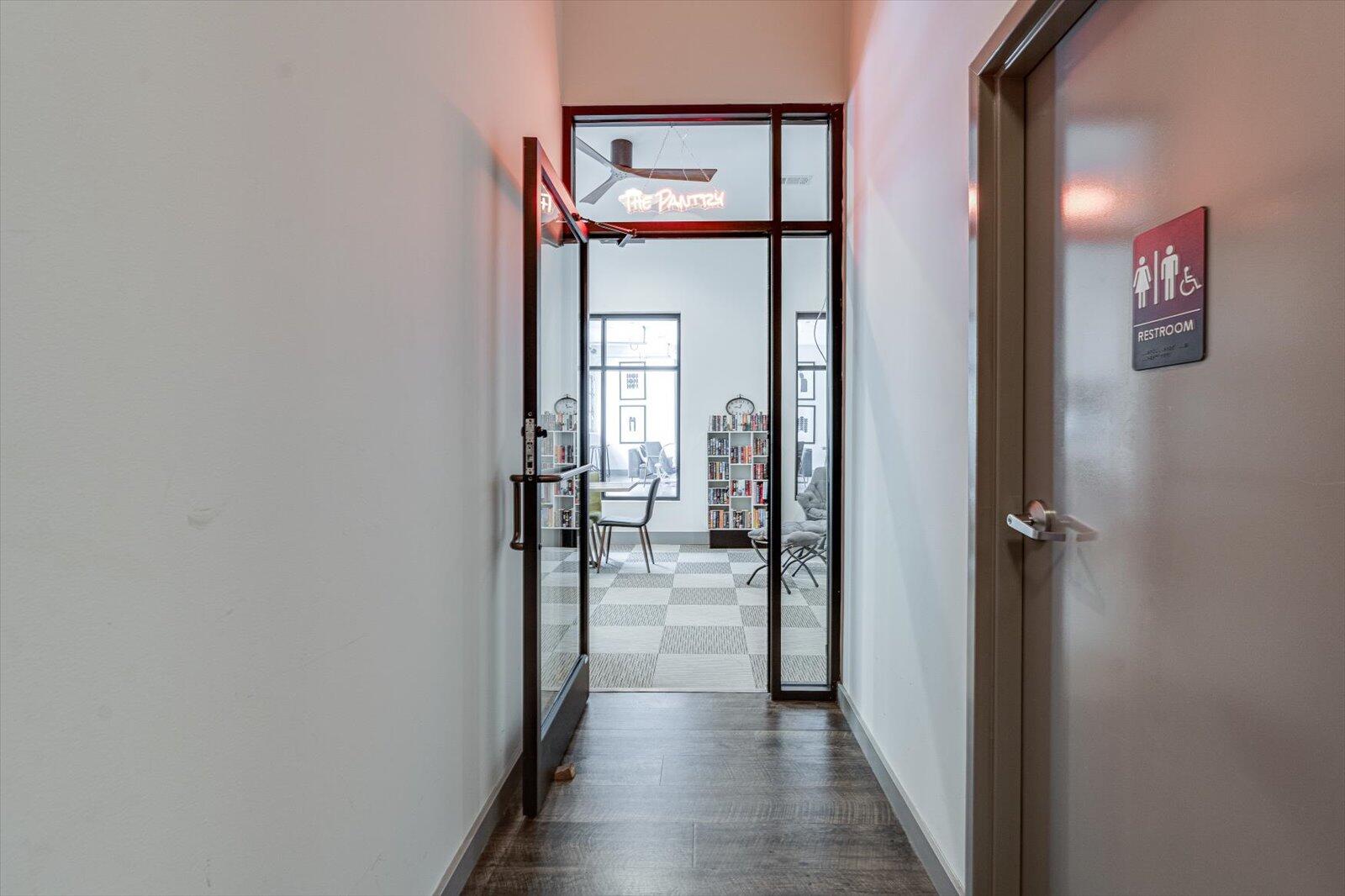 782 Riverfront Parkway, 313