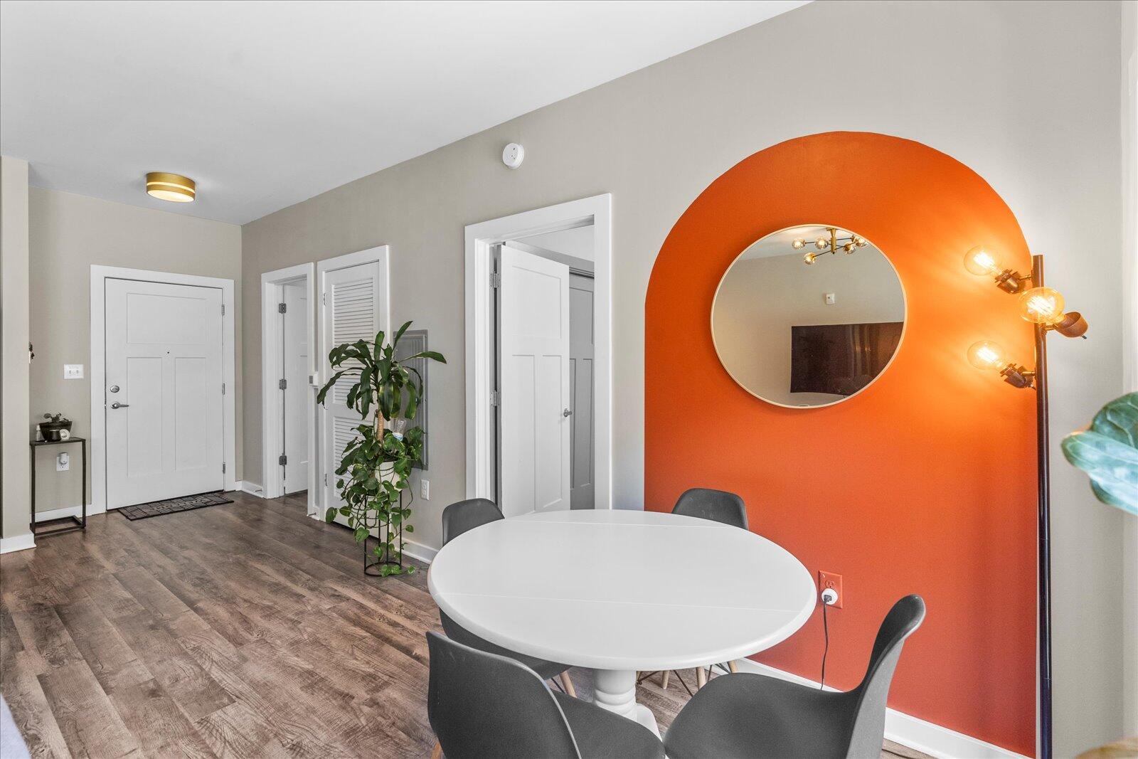 782 Riverfront Parkway, 313