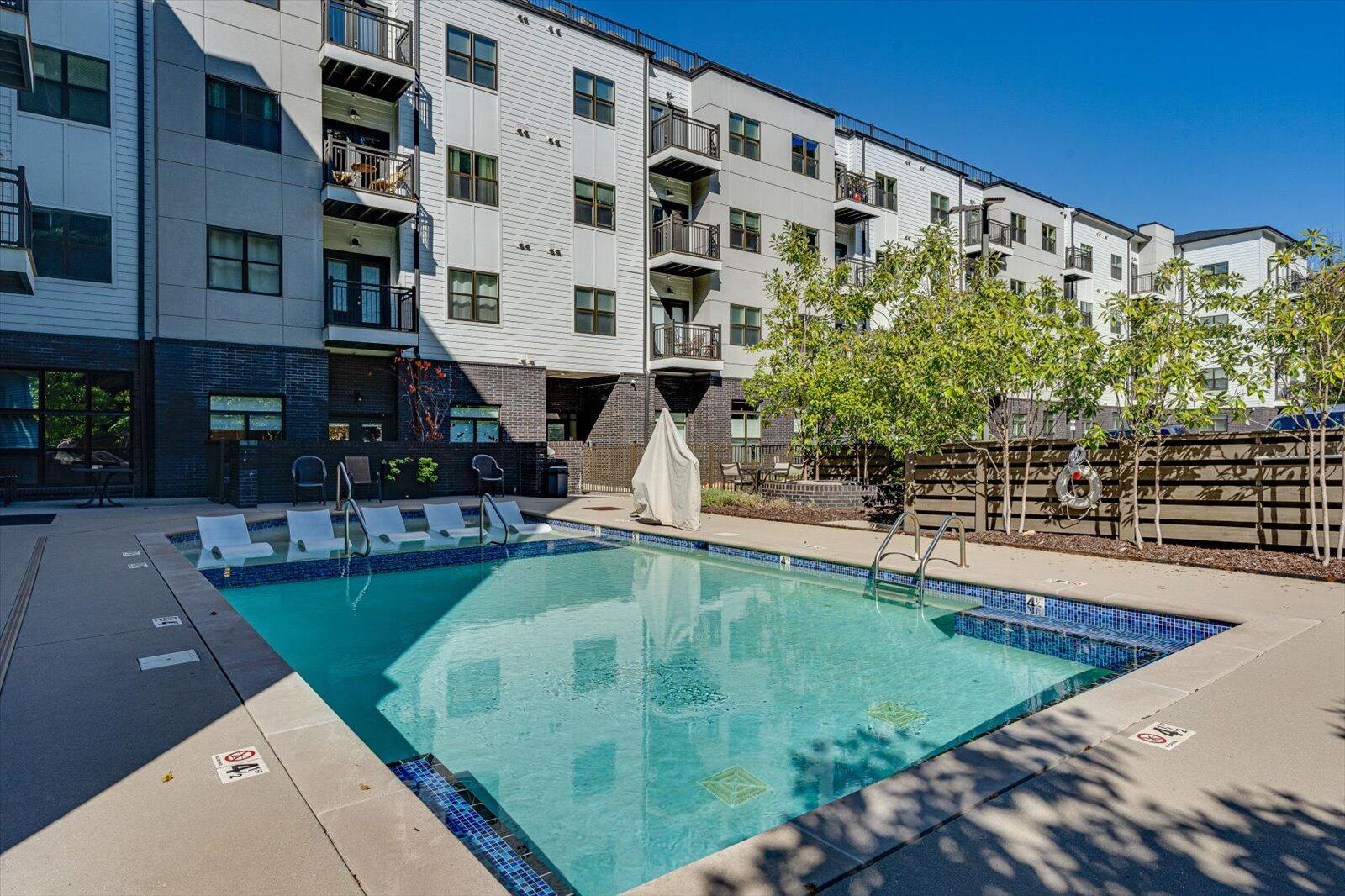 782 Riverfront Parkway, 313