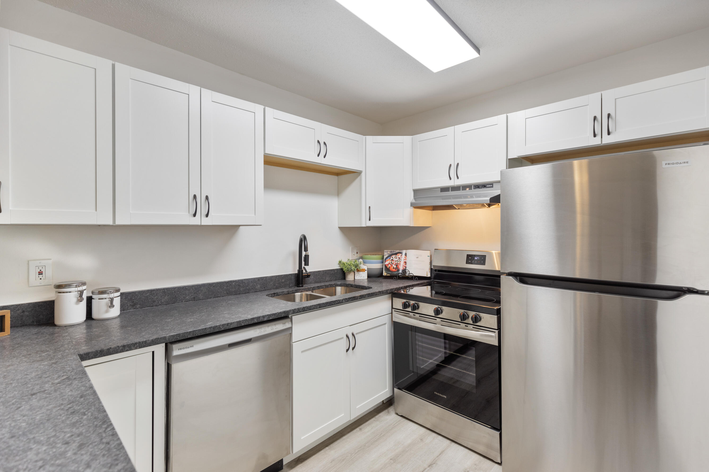 900 Mountain Creek Road, # R311
