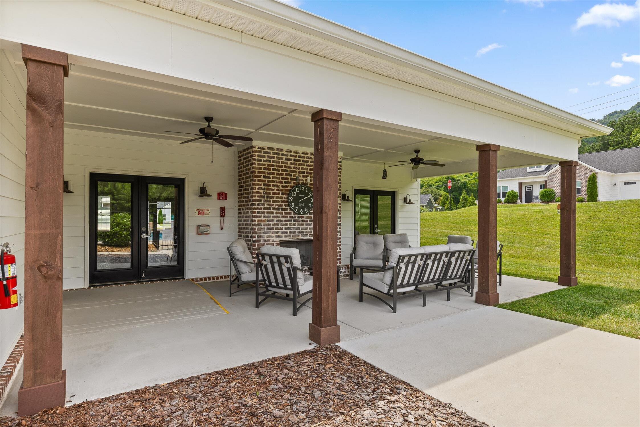 3480 Travertine Lane