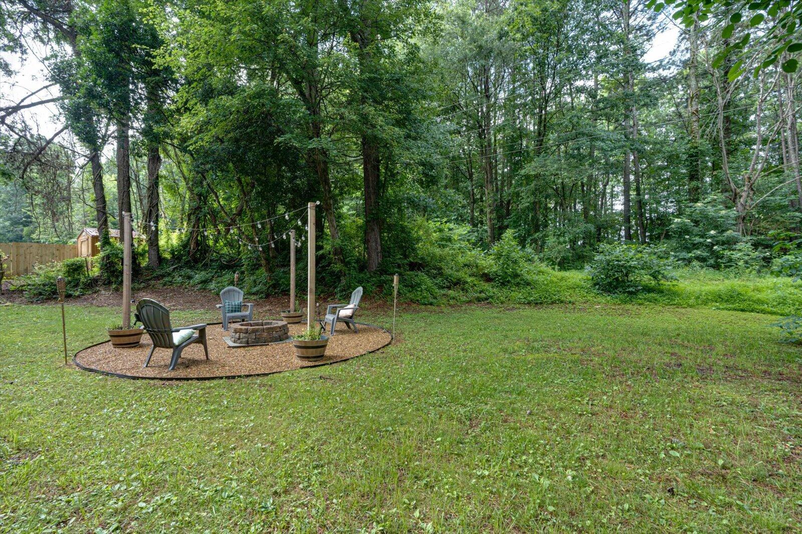 308 Pledger Parkway, LaFayette