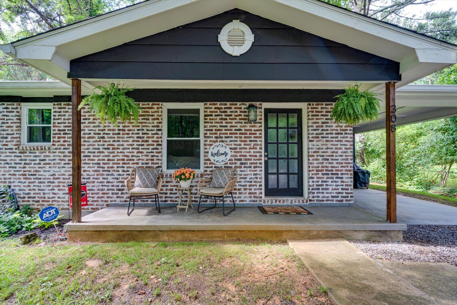 308 Pledger Parkway, LaFayette