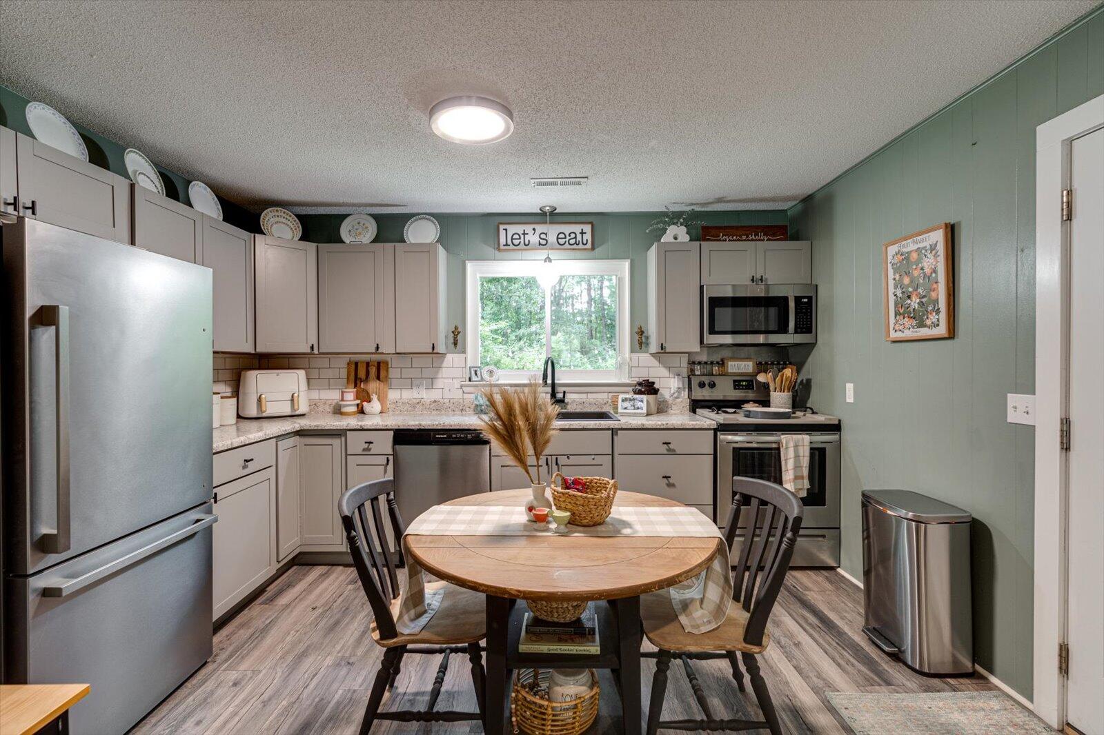 308 Pledger Parkway, LaFayette