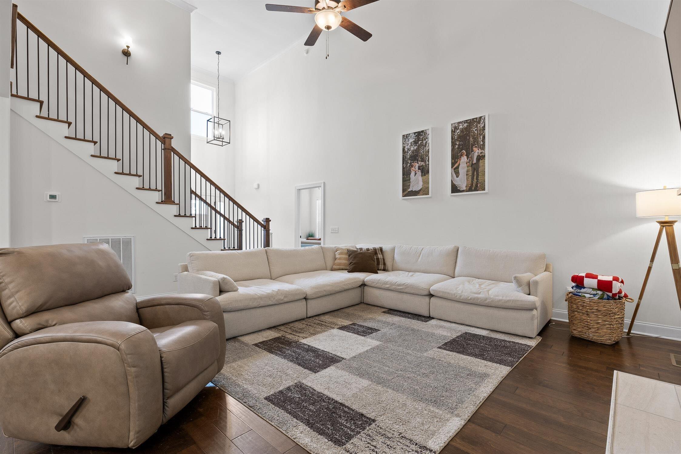 6434 Satjanon Drive
