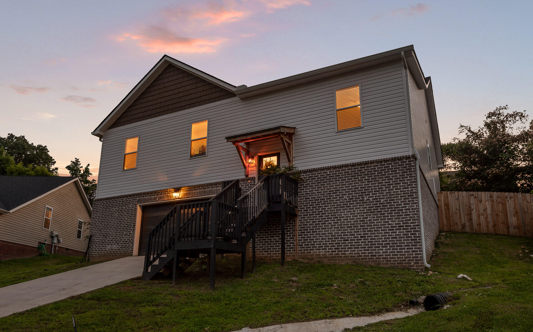 9407 Hackberry Lane