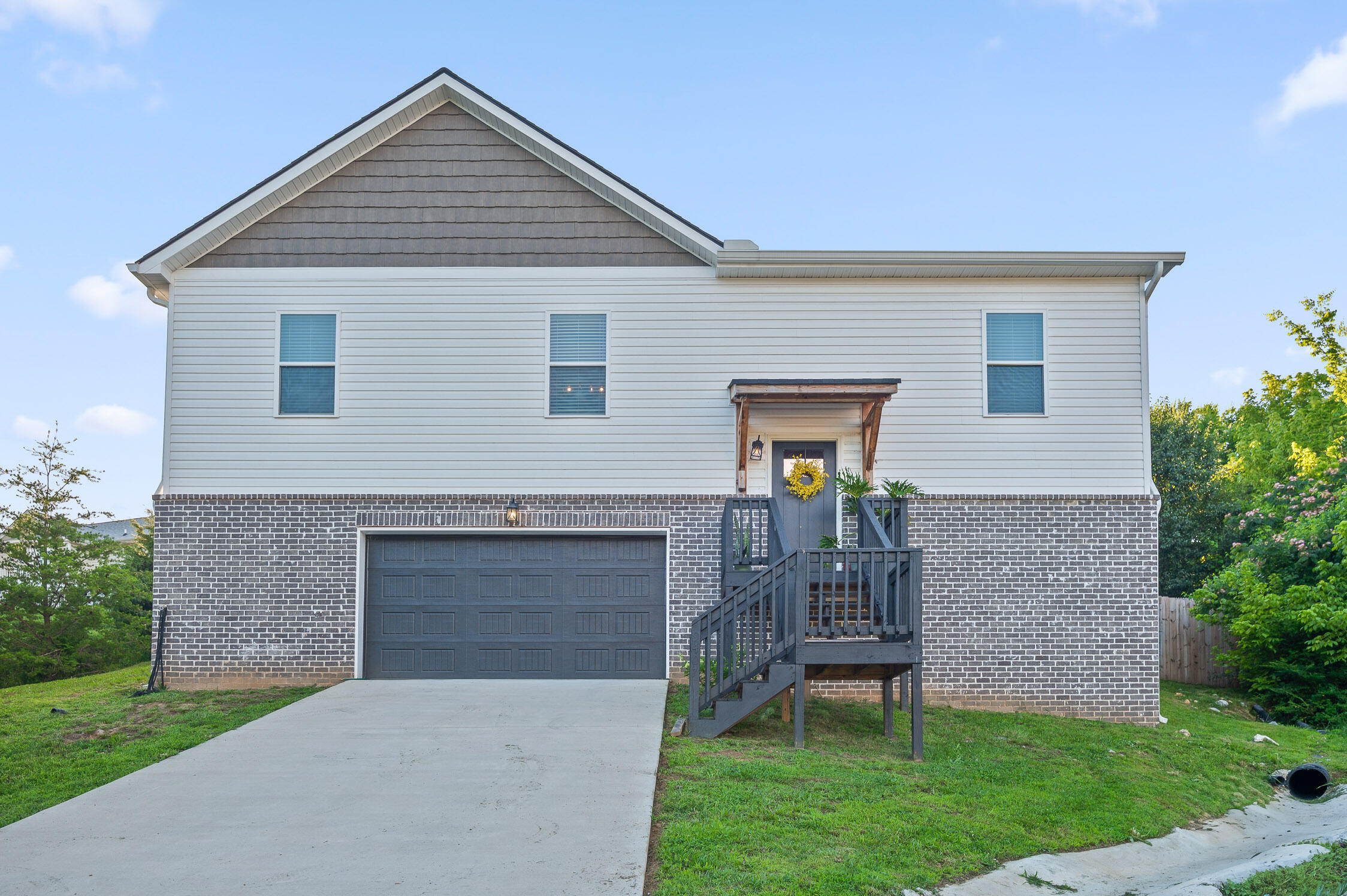 9407 Hackberry Lane