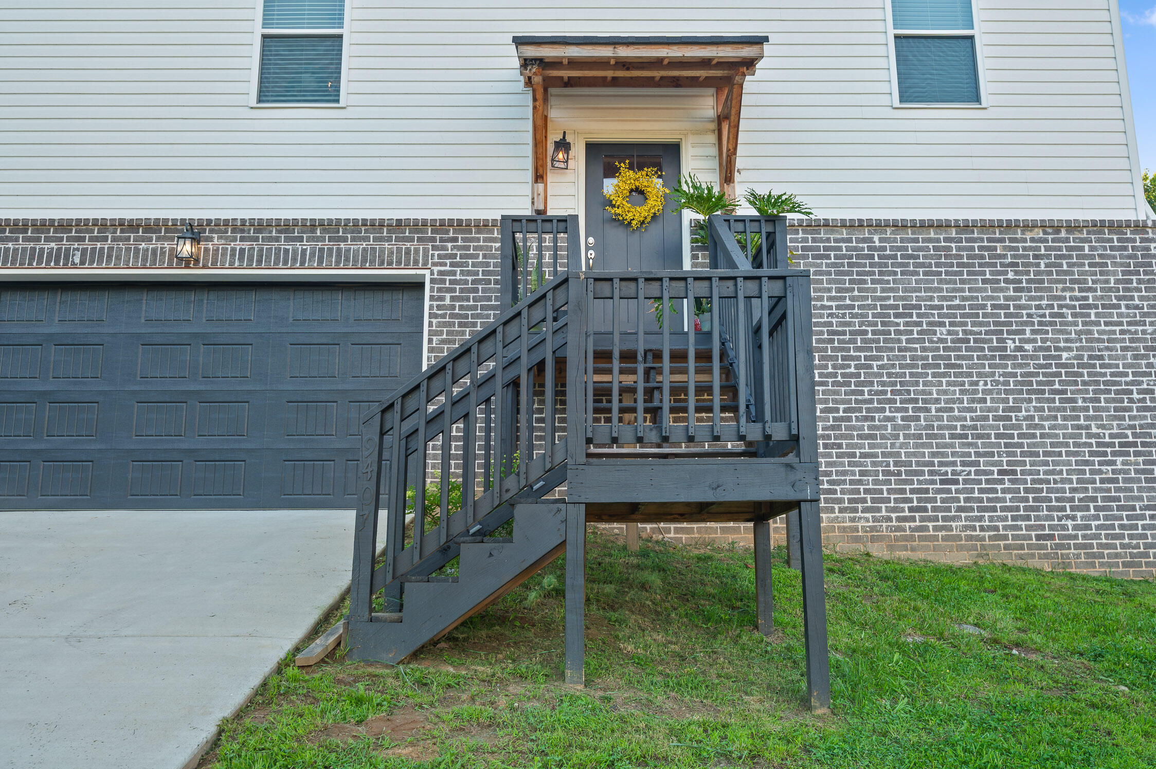 9407 Hackberry Lane