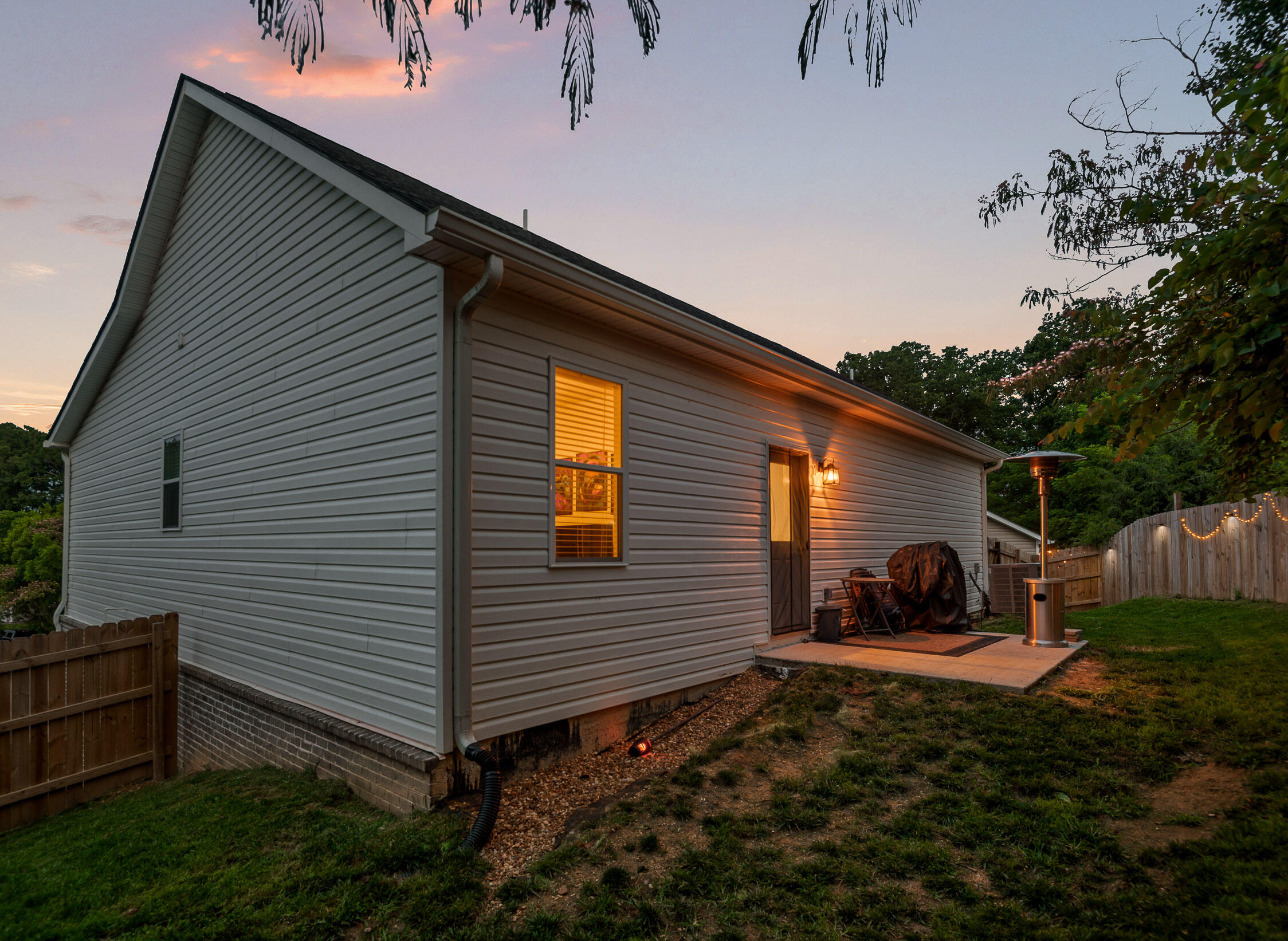 9407 Hackberry Lane