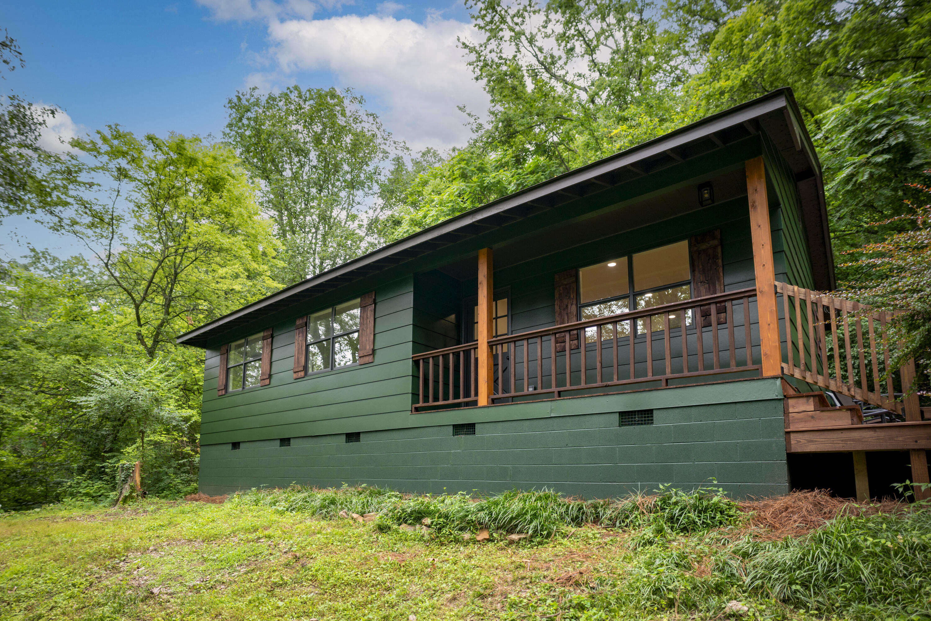4217 W Road Road
