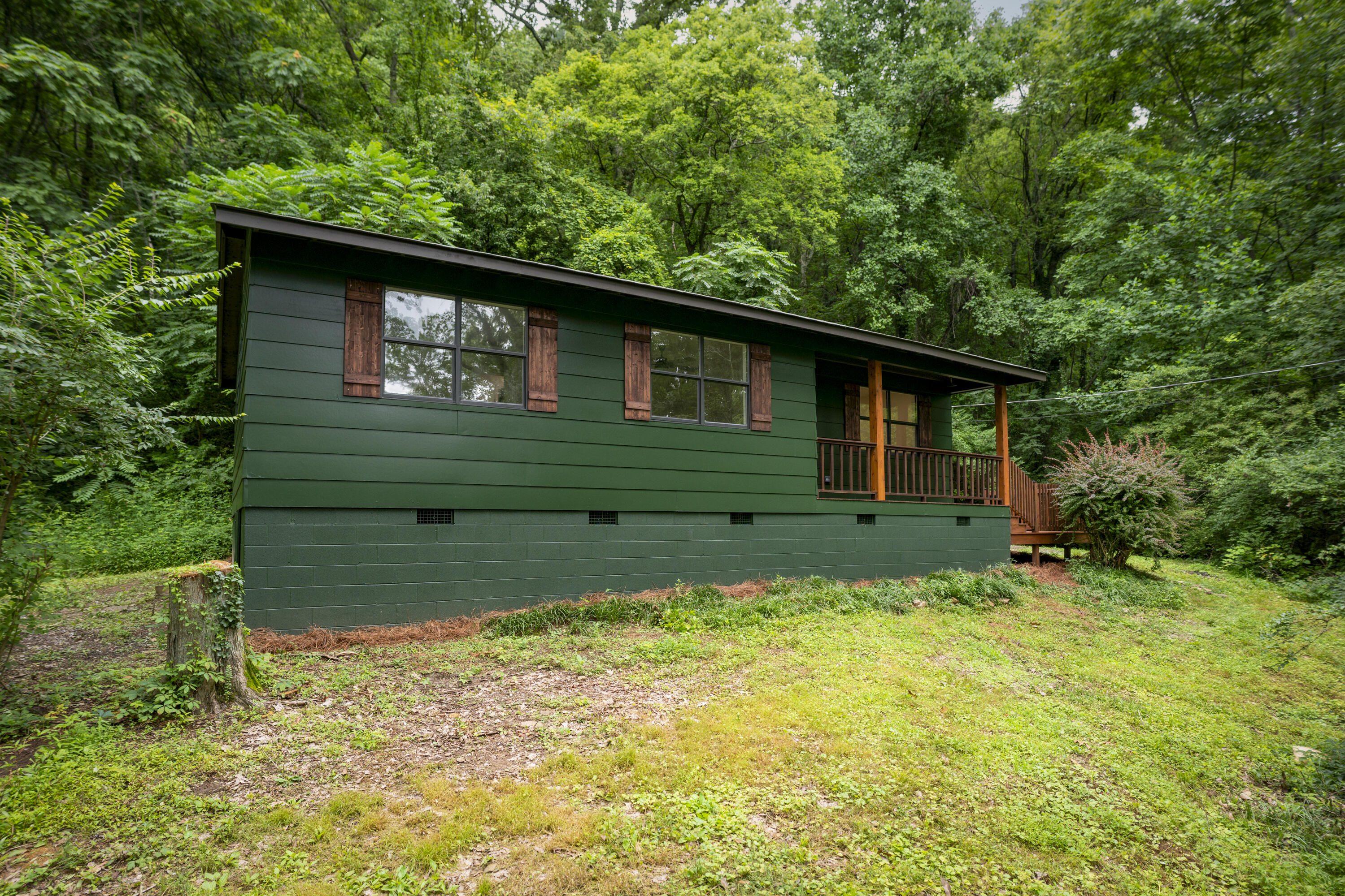 4217 W Road Road