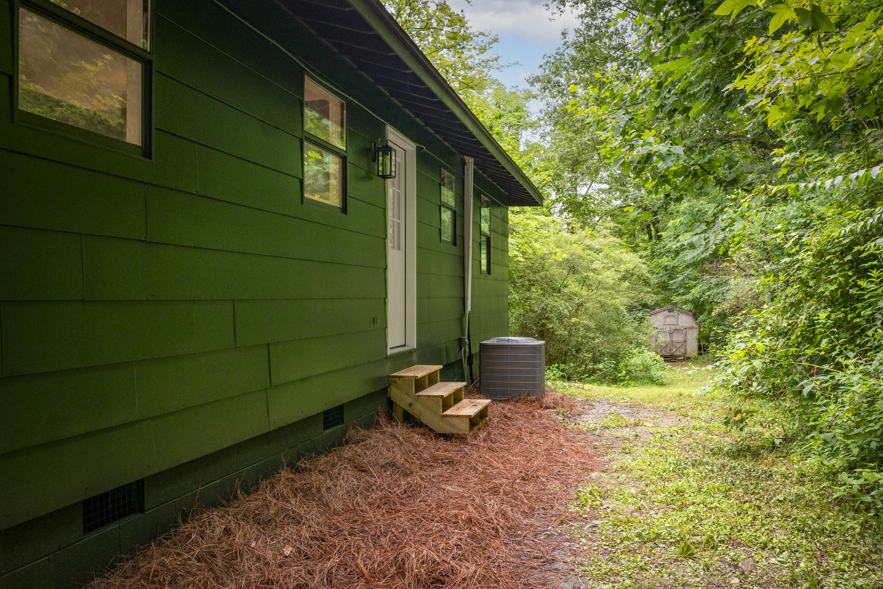 4217 W Road Road
