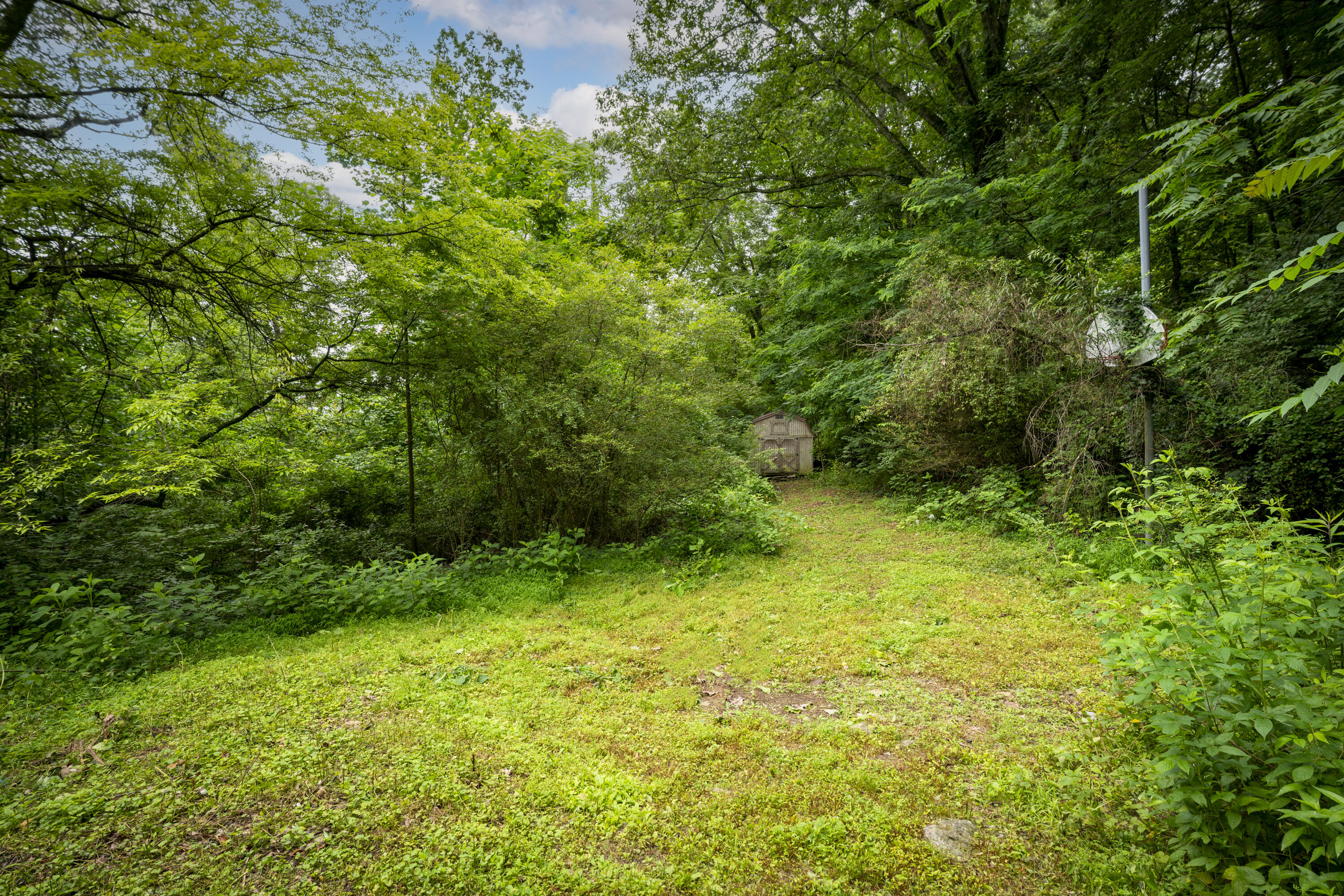 4217 W Road Road