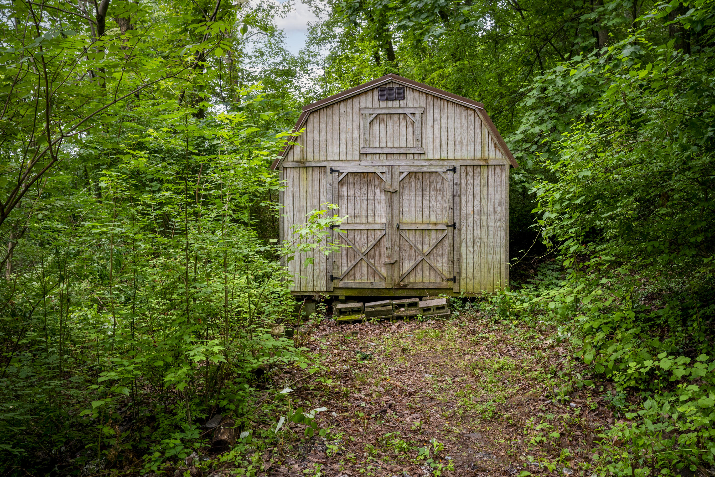 4217 W Road Road
