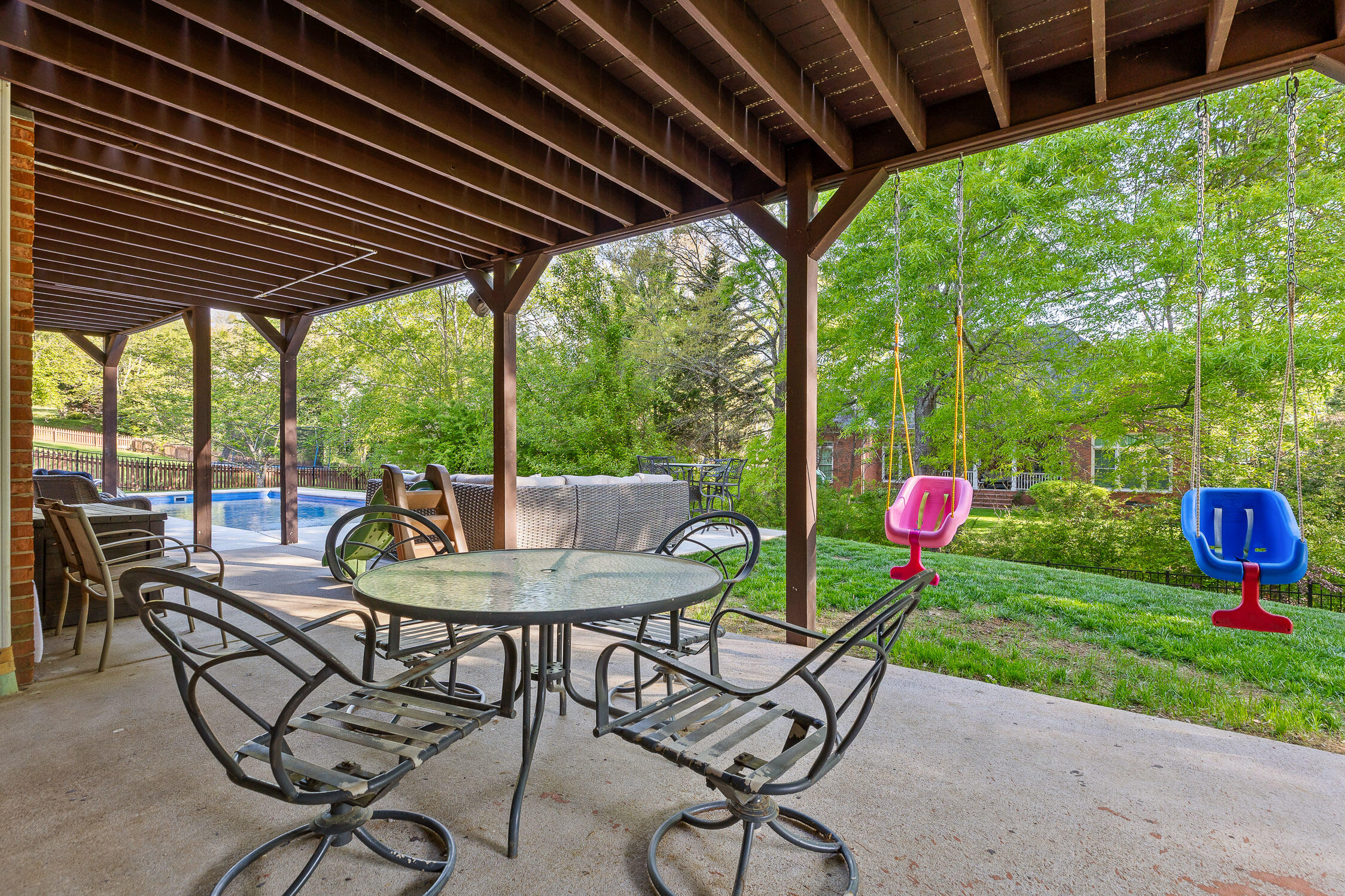 9727 Chestnut Hill Lane