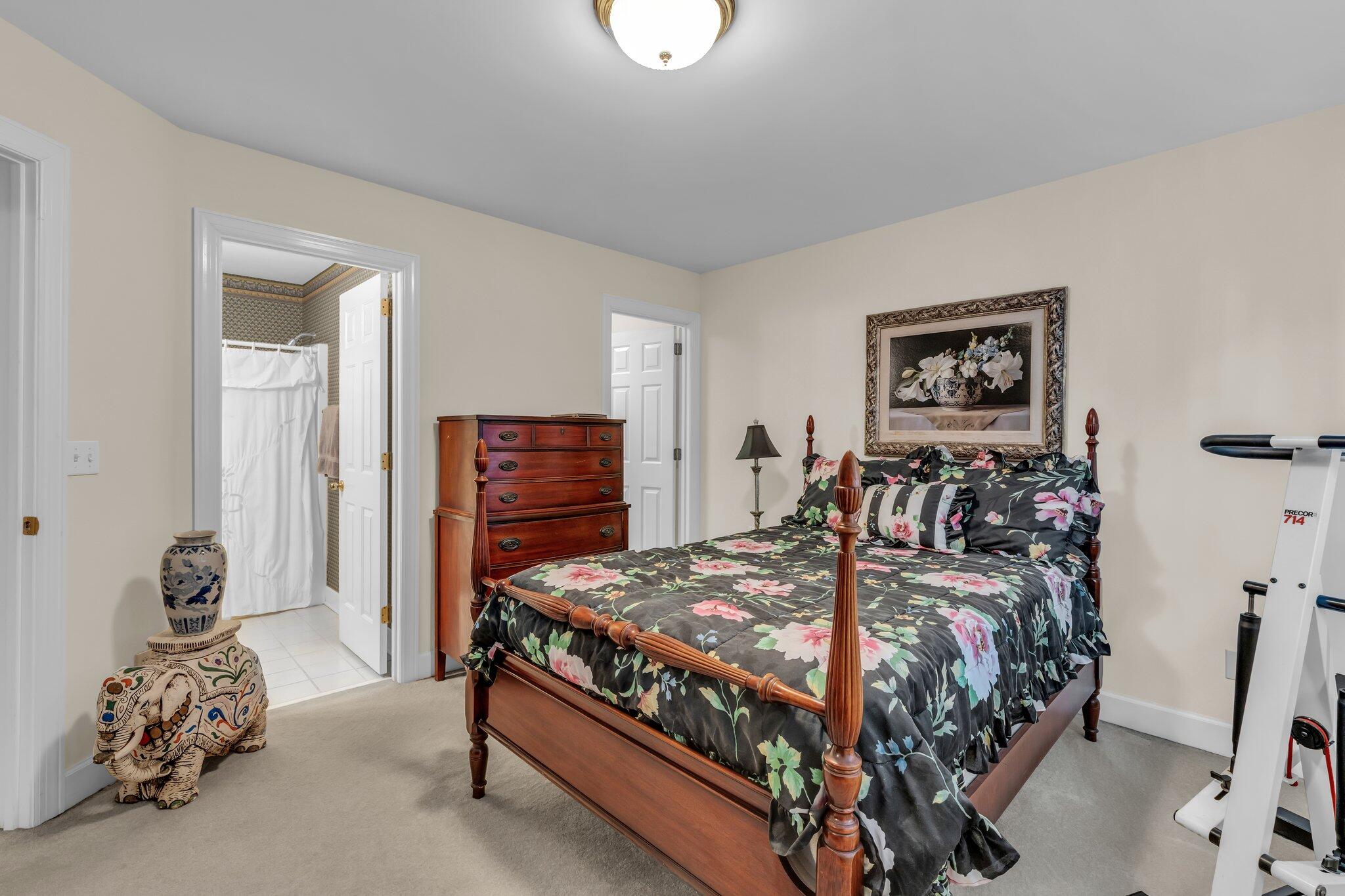 8013 Rosemere Way