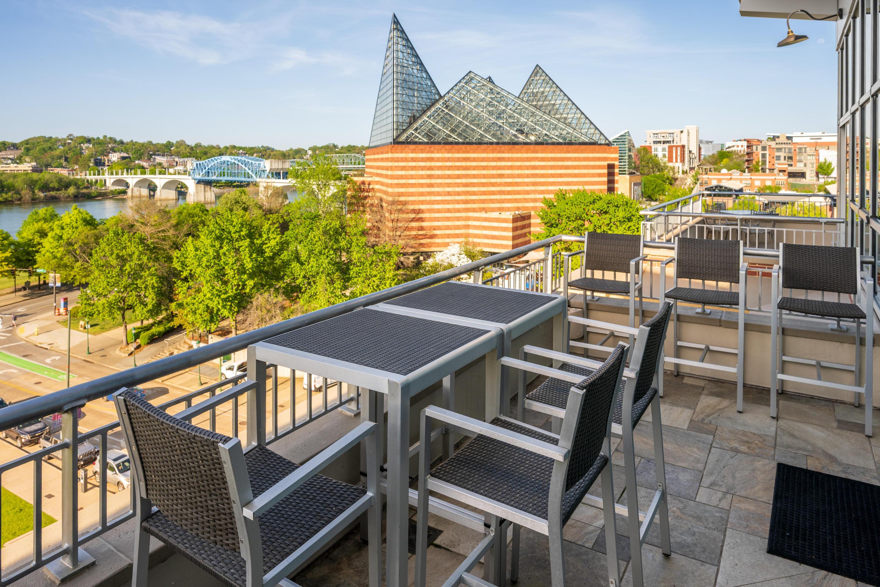 191 Chestnut Street, 602