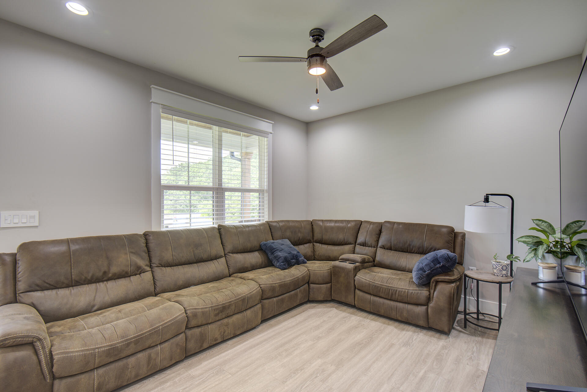115 Sandras Way