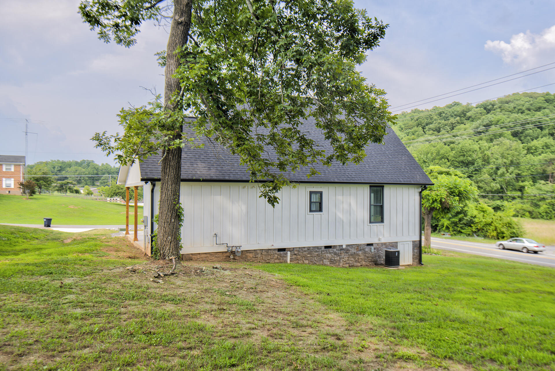 115 Sandras Way