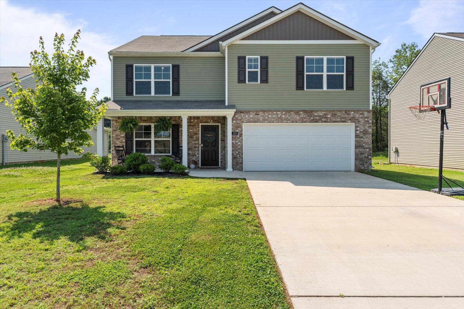 105 Dupitt Circle