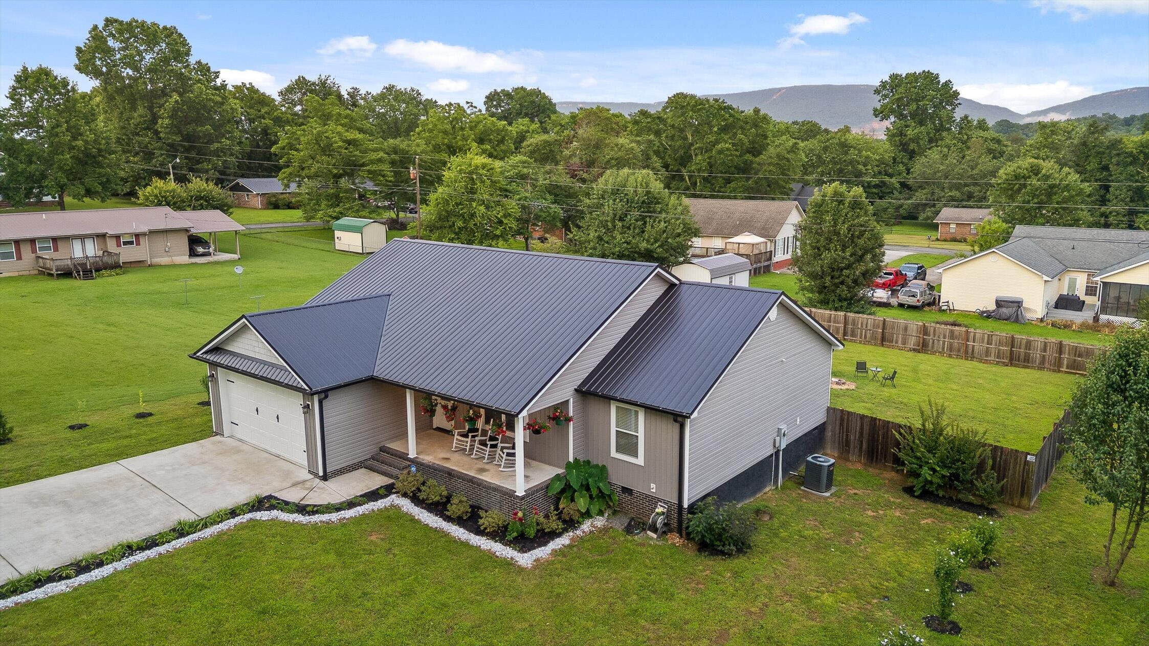 453 Hill Cir Circle