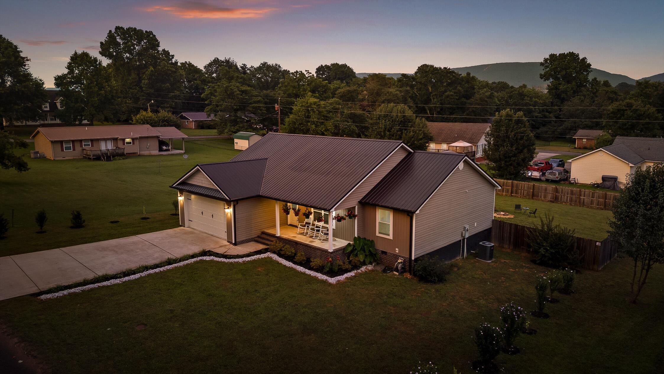 453 Hill Cir Circle