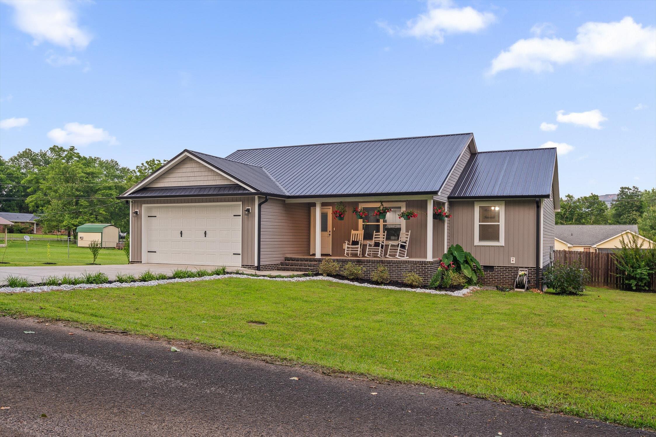 453 Hill Cir Circle