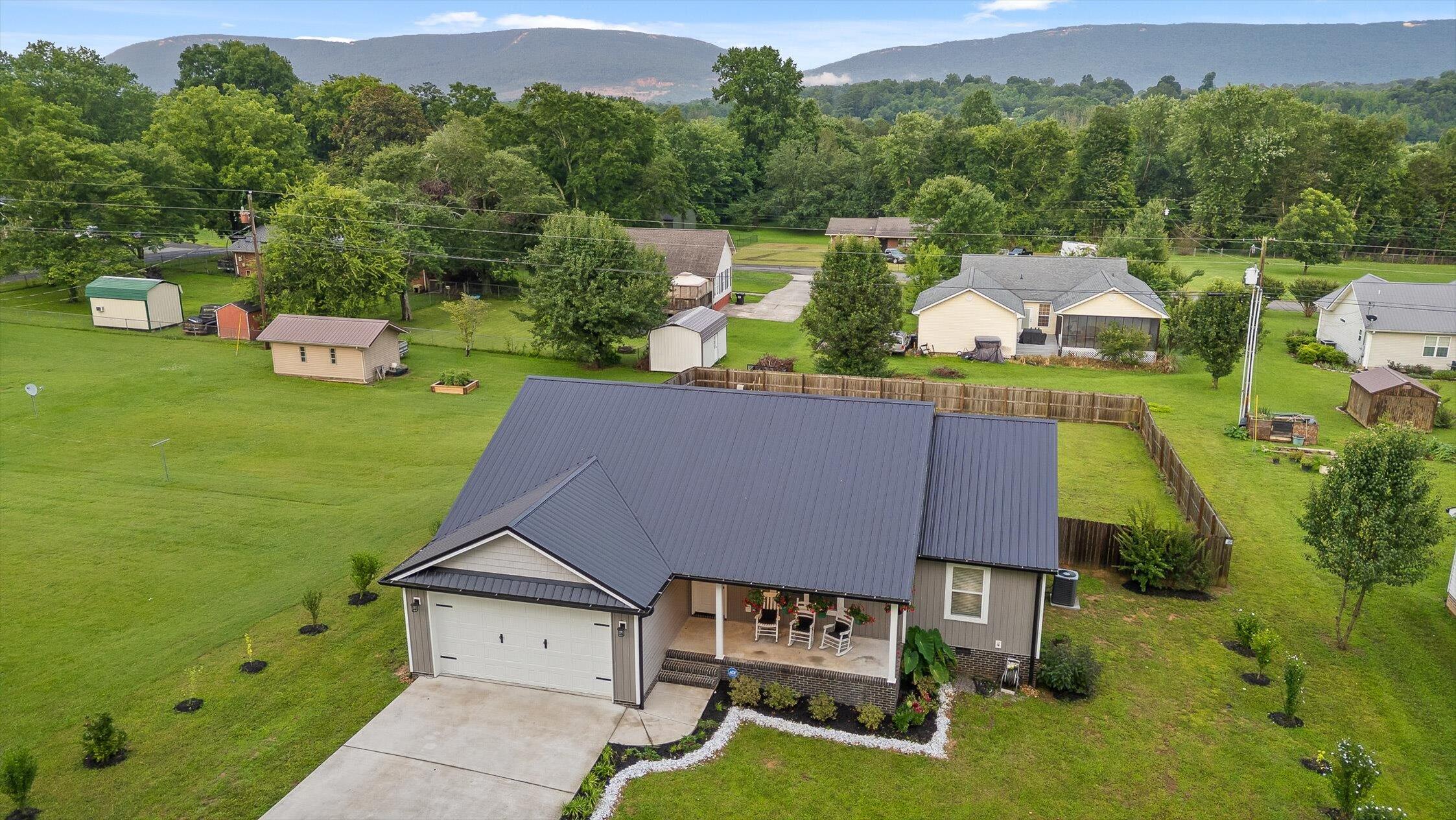453 Hill Cir Circle