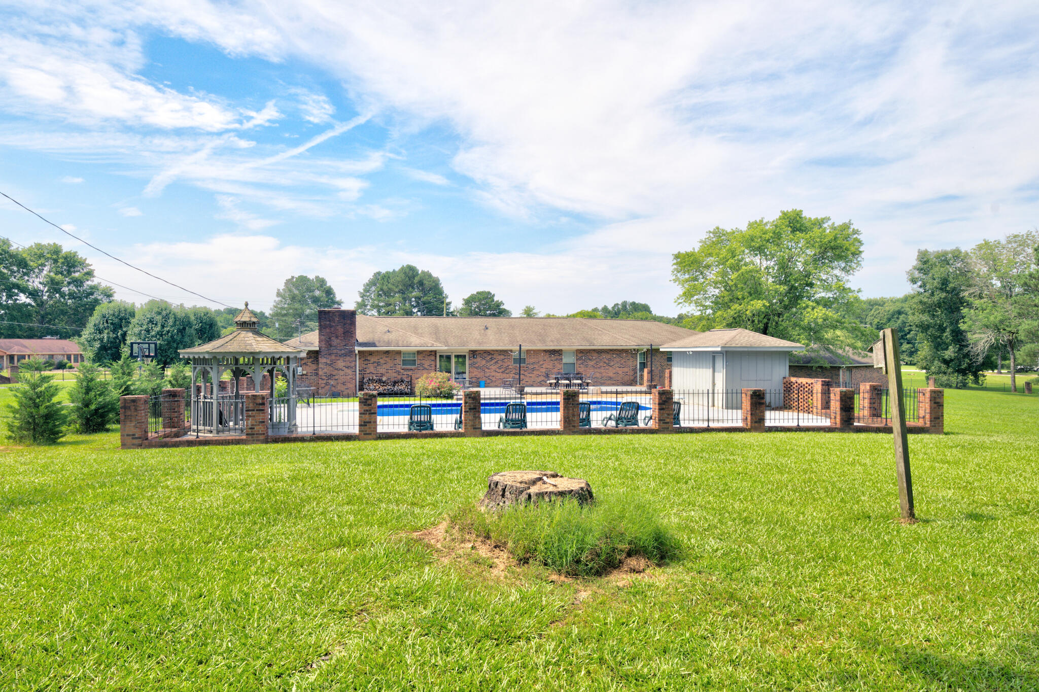 290 Powder Horn Lane