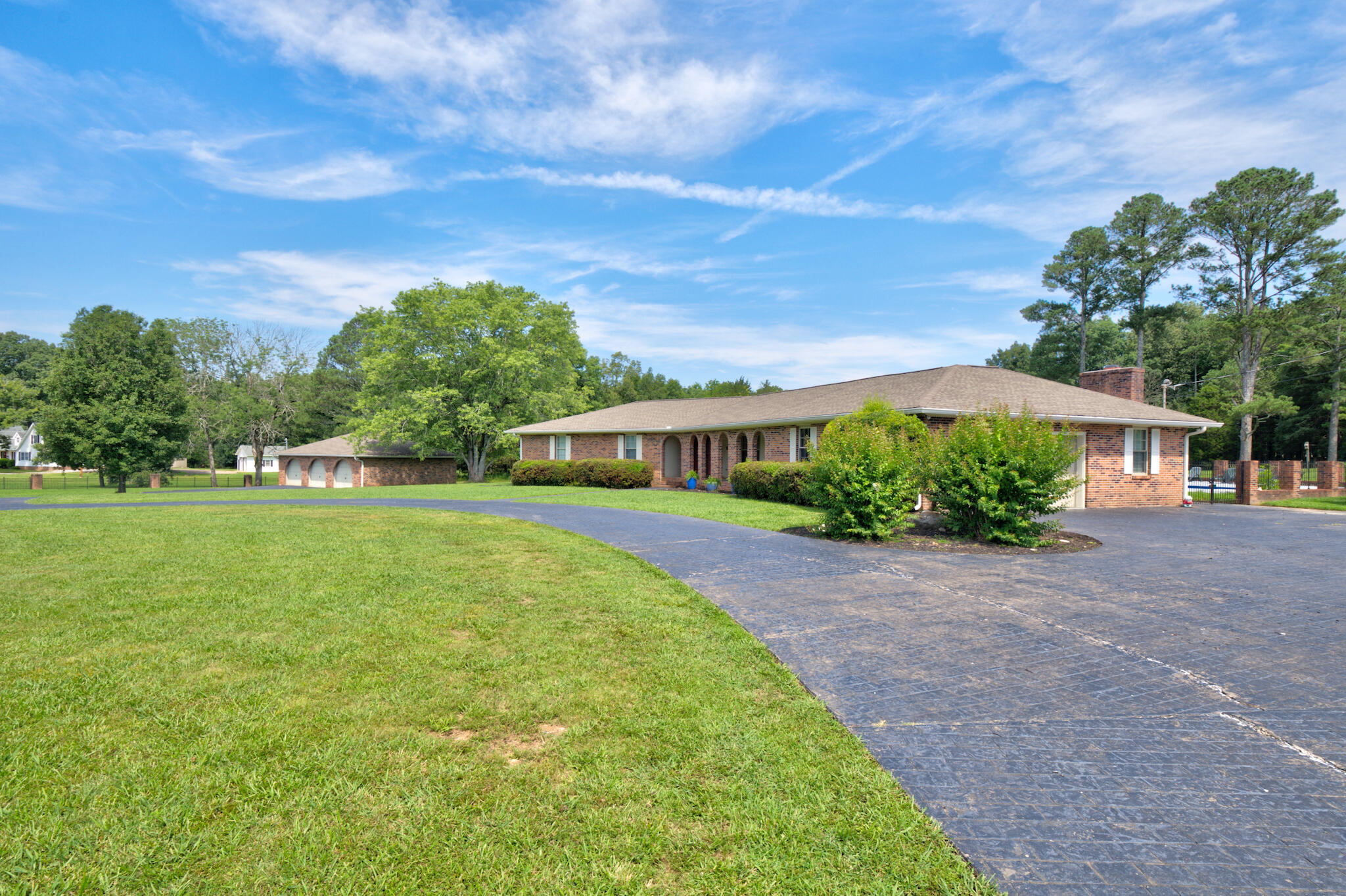 290 Powder Horn Lane