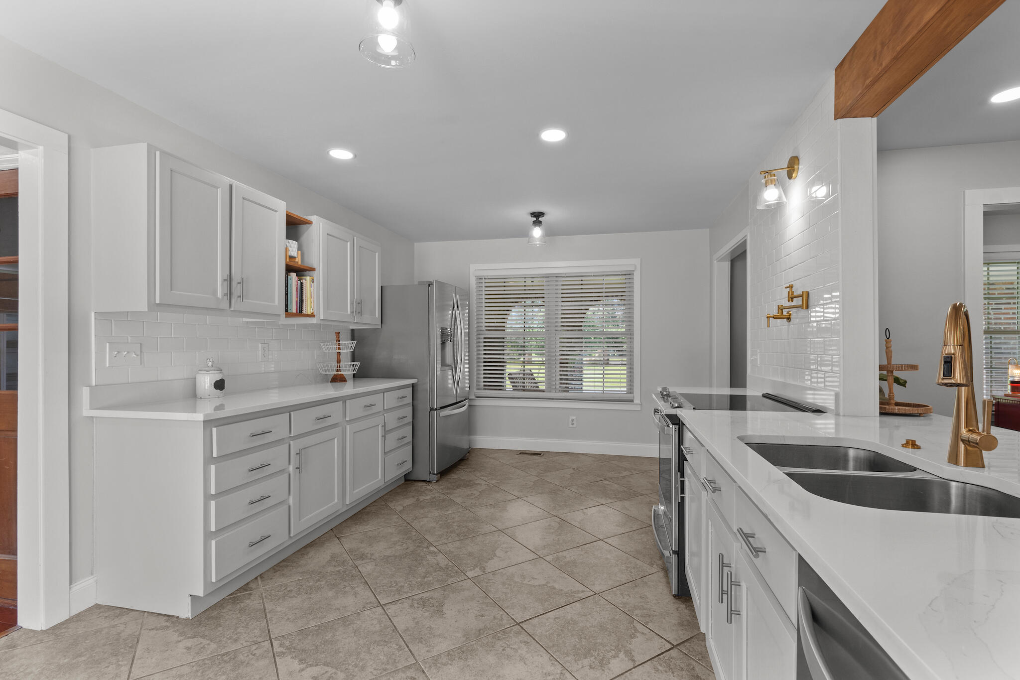 290 Powder Horn Lane