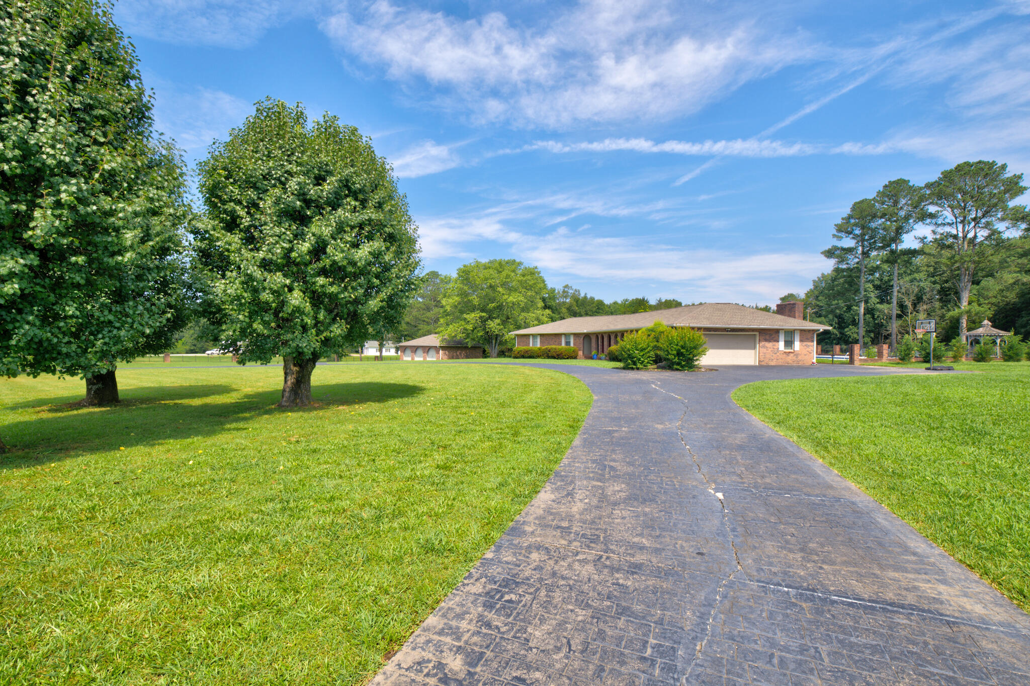 290 Powder Horn Lane