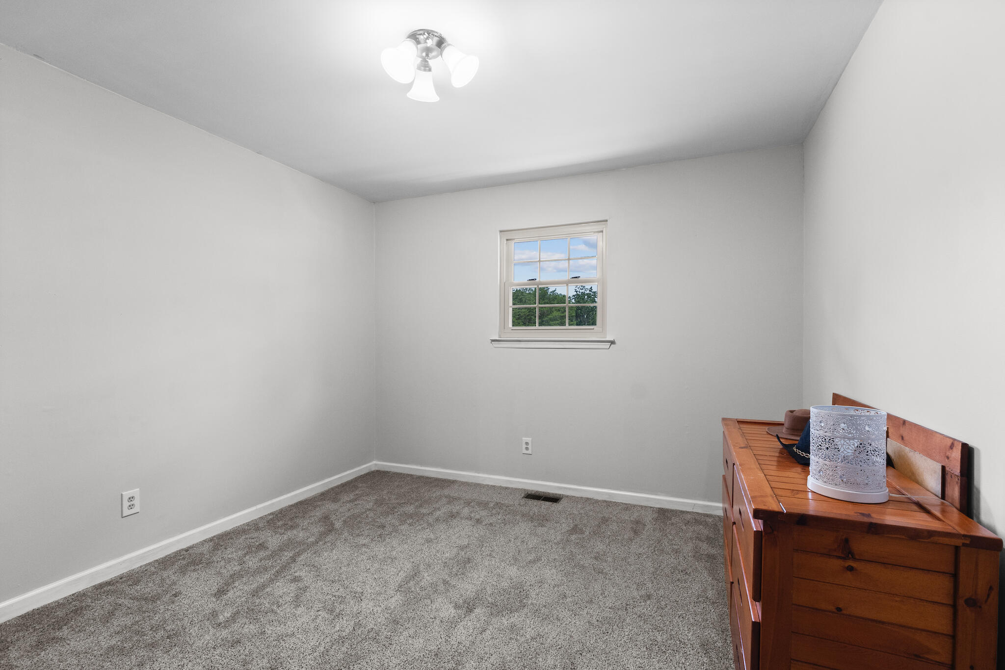 290 Powder Horn Lane