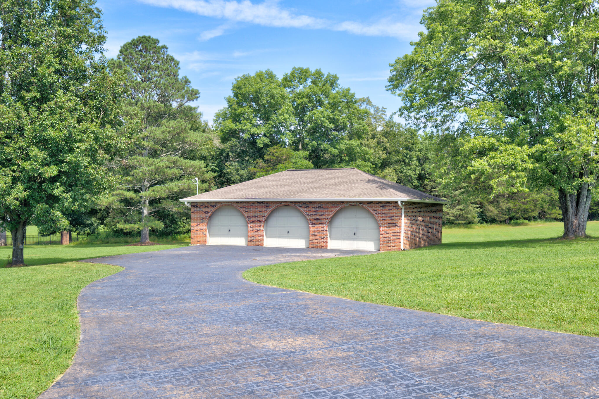 290 Powder Horn Lane