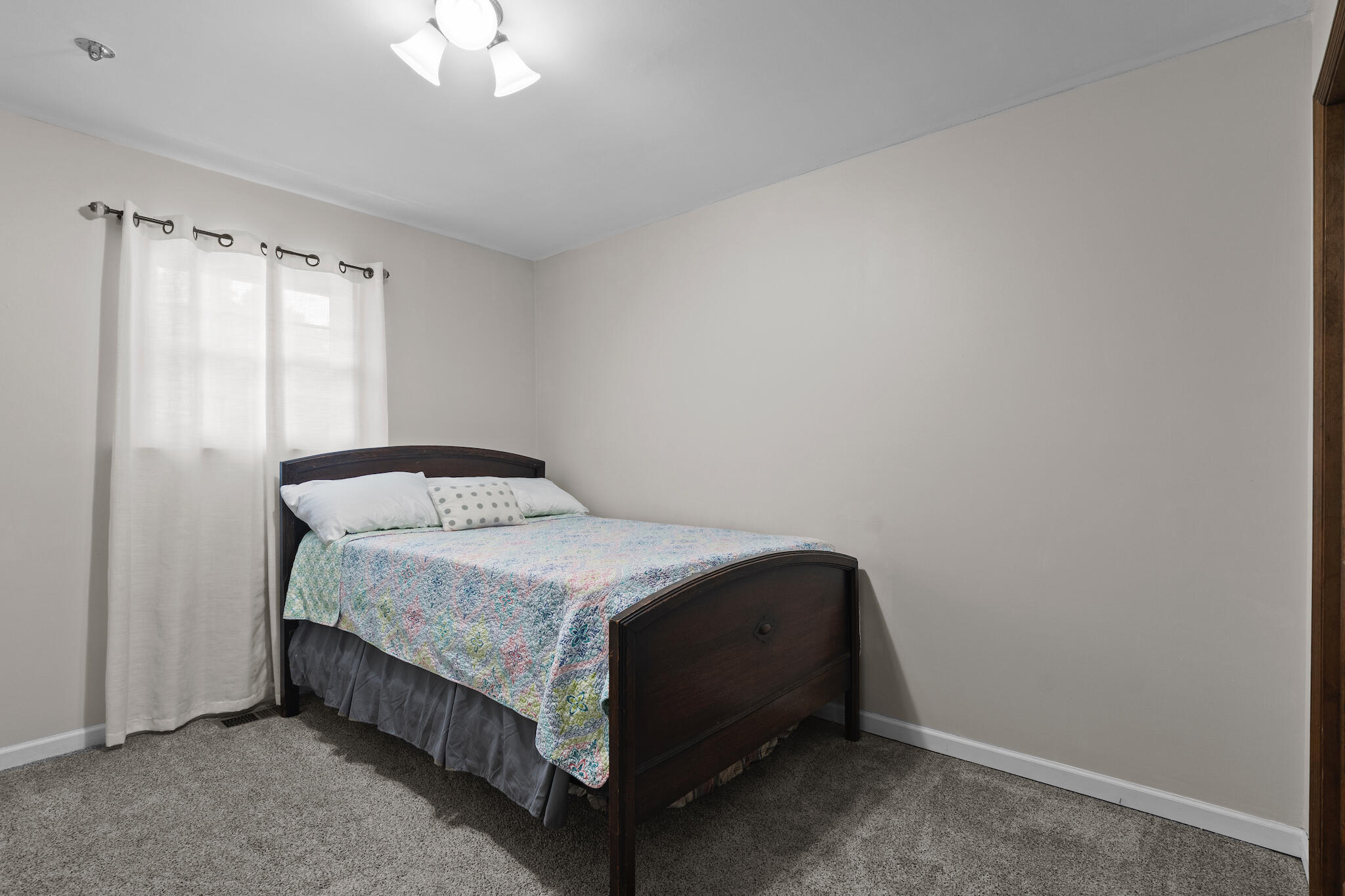 290 Powder Horn Lane