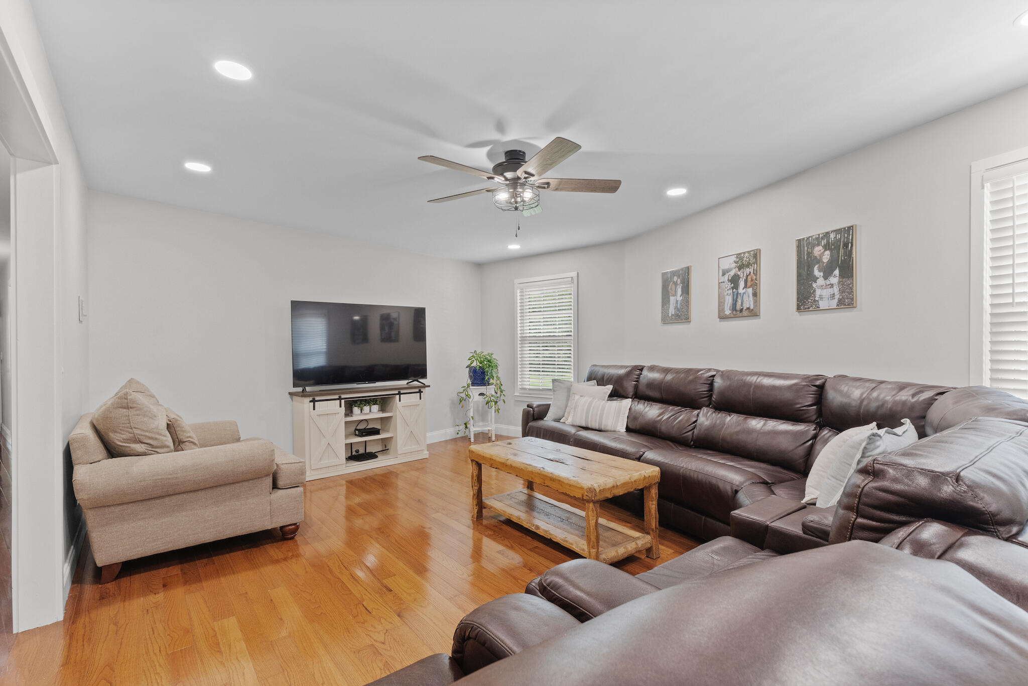 290 Powder Horn Lane