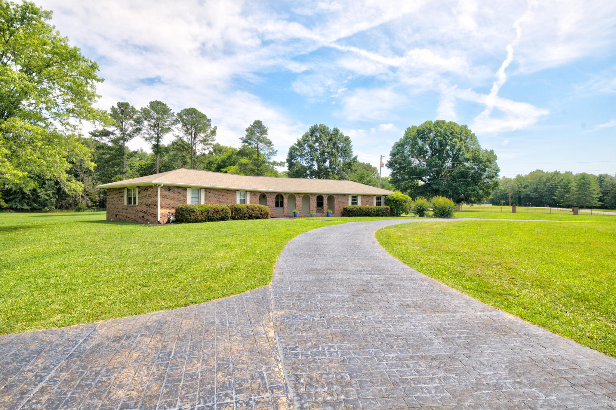 290 Powder Horn Lane