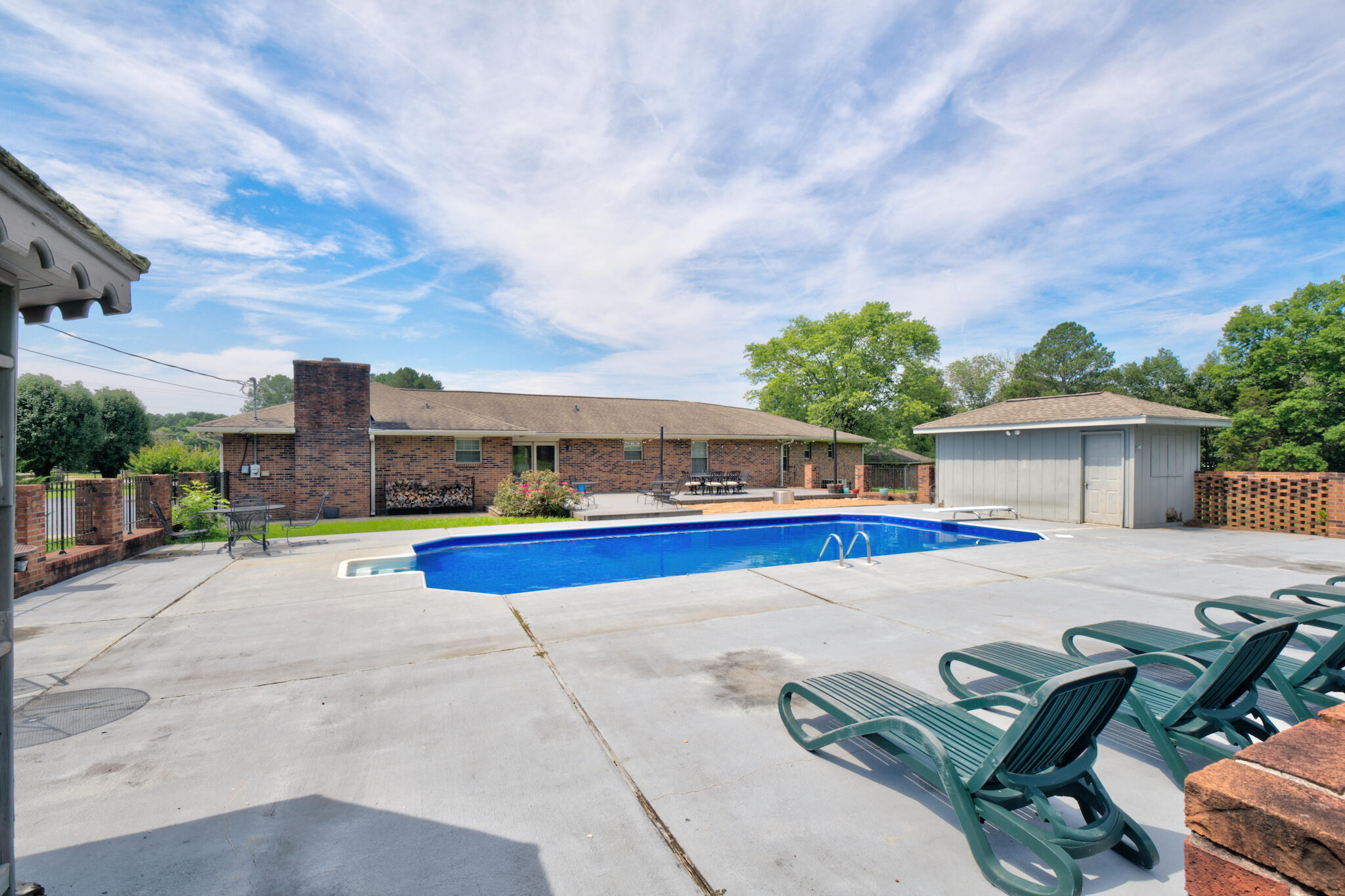 290 Powder Horn Lane