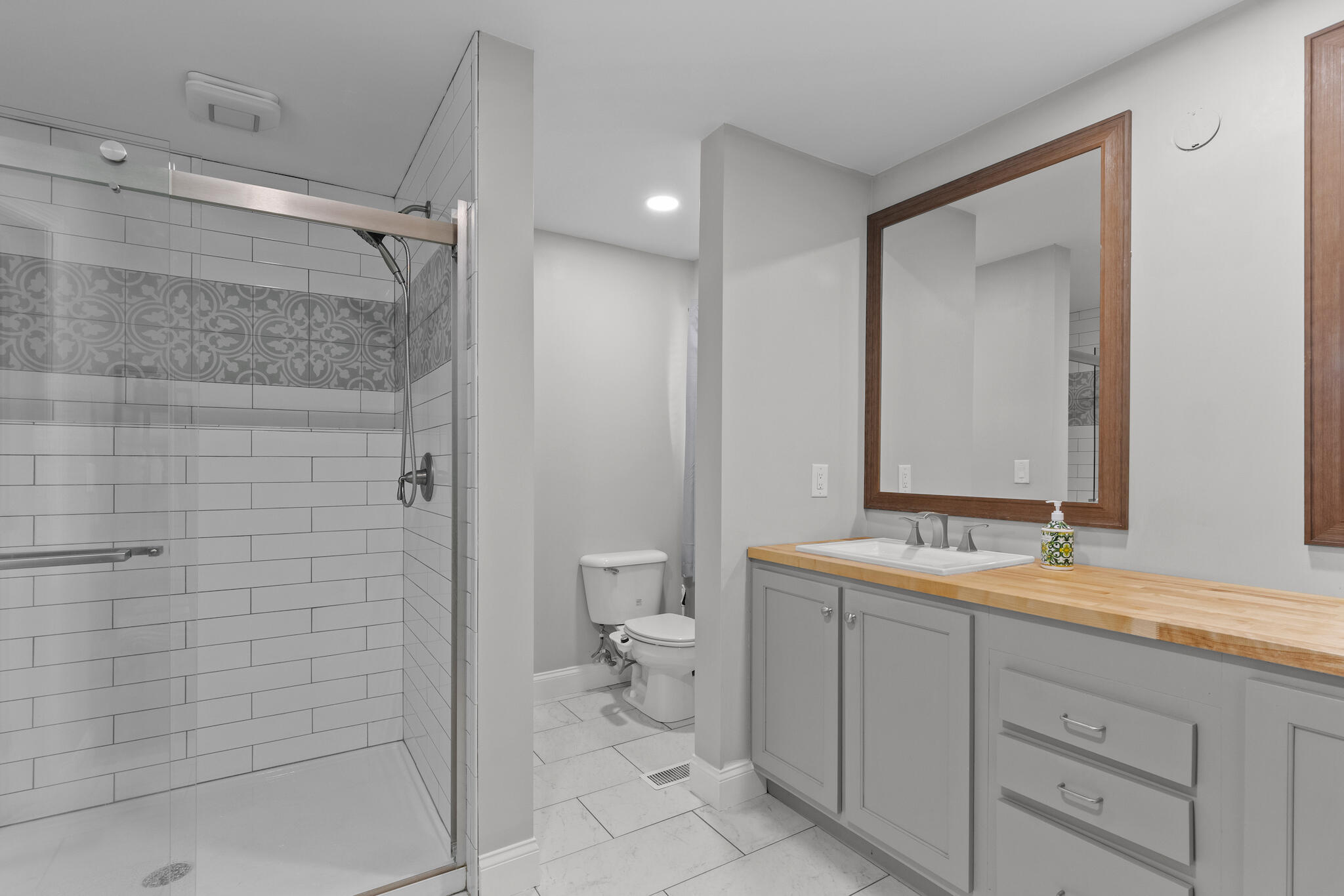 290 Powder Horn Lane