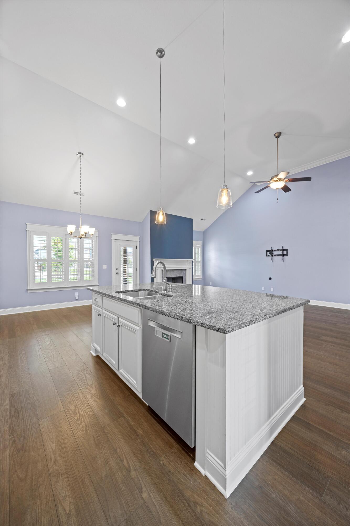 8594 River Birch Loop