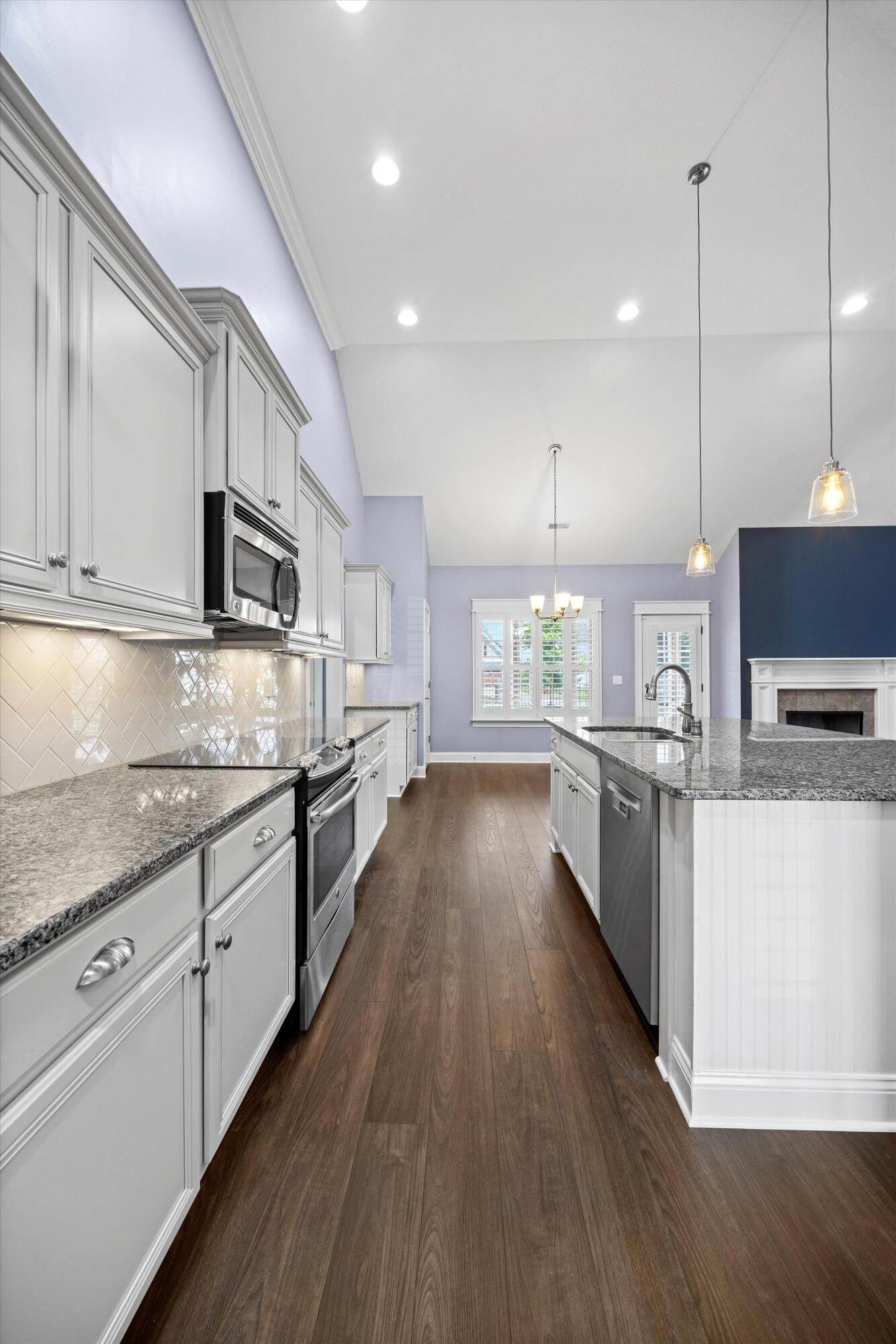 8594 River Birch Loop