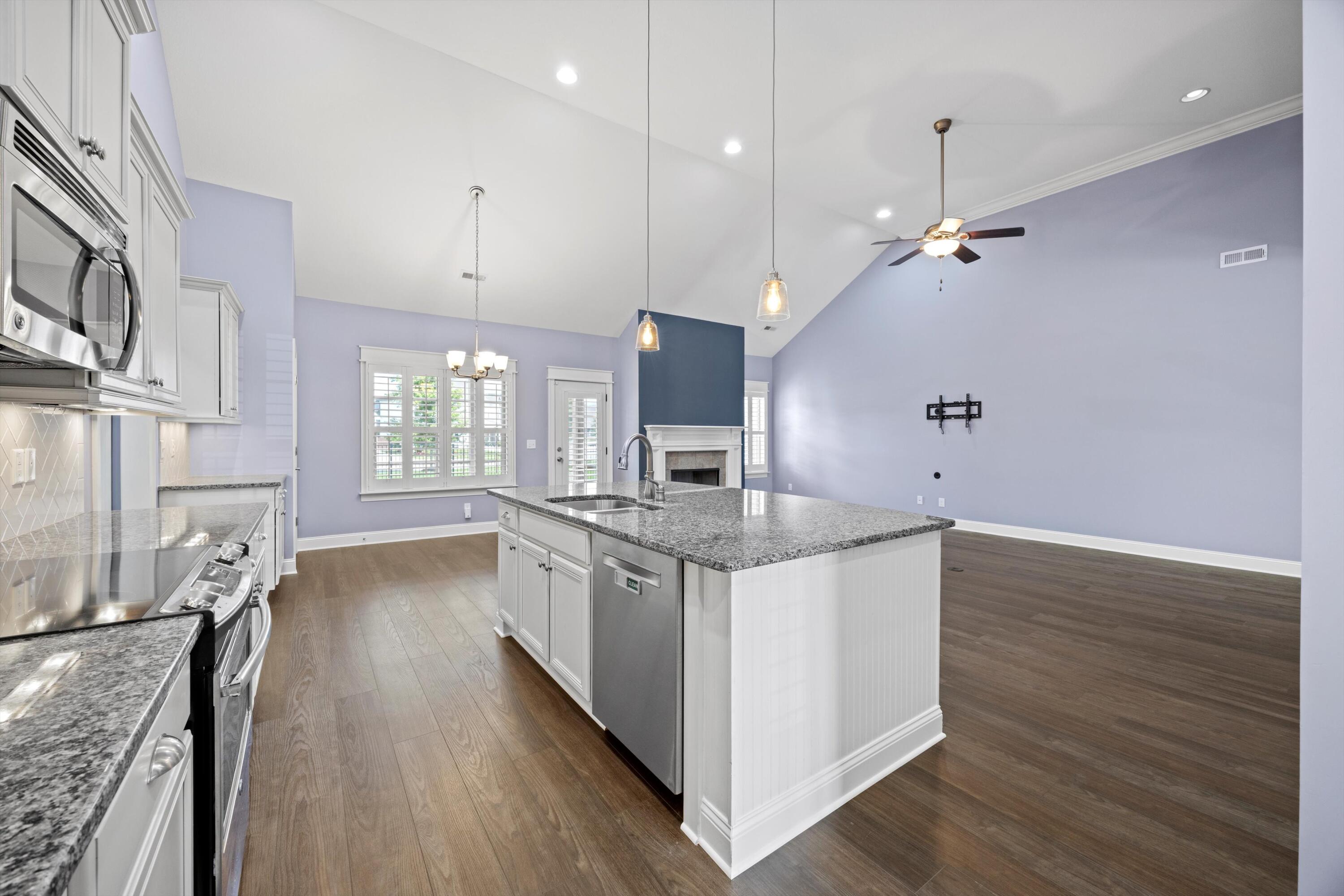 8594 River Birch Loop