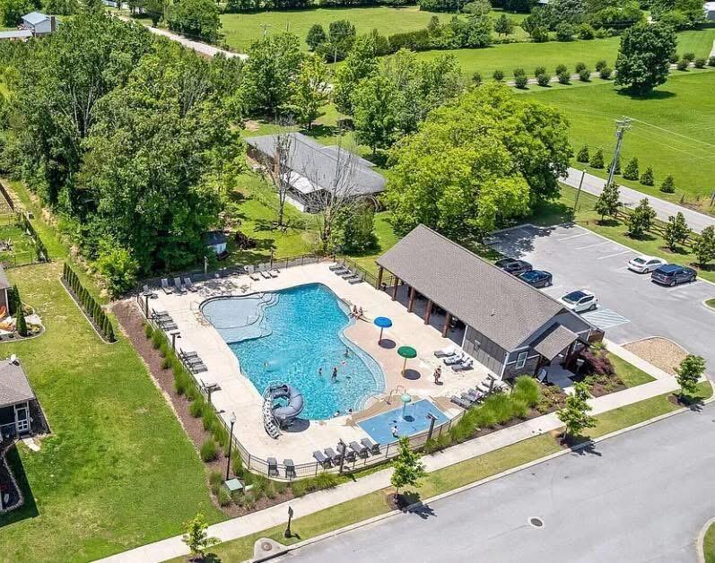 8594 River Birch Loop