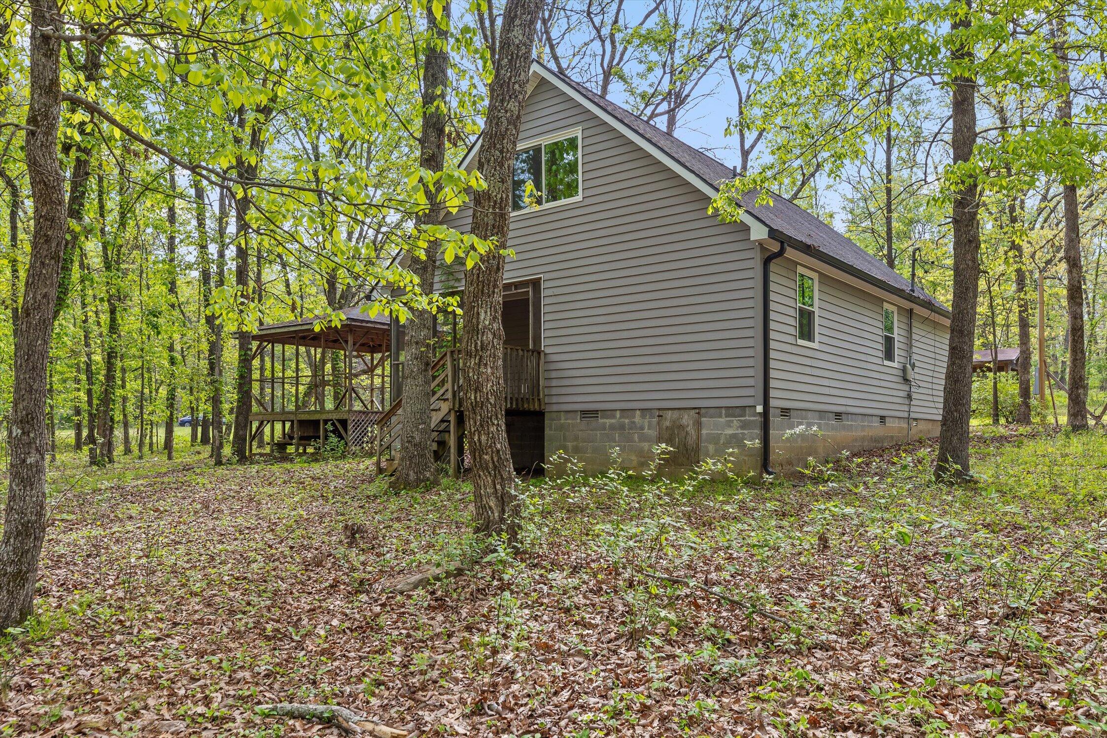 6475 Polly Lane