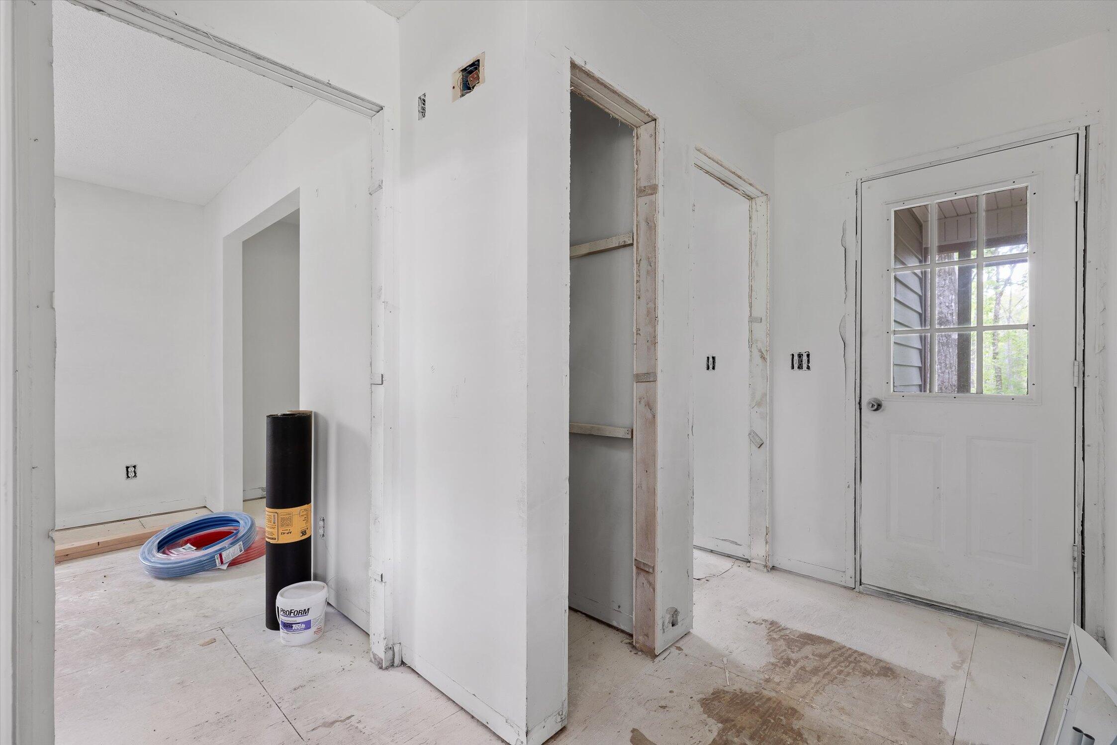 6475 Polly Lane